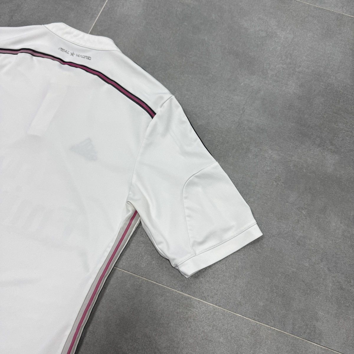 Adidas Adidas Real Madrid CF 2014/2015 Home Soccer Jersey Shirt Size US S / EU 44-46 / 1 - 22 Thumbnail