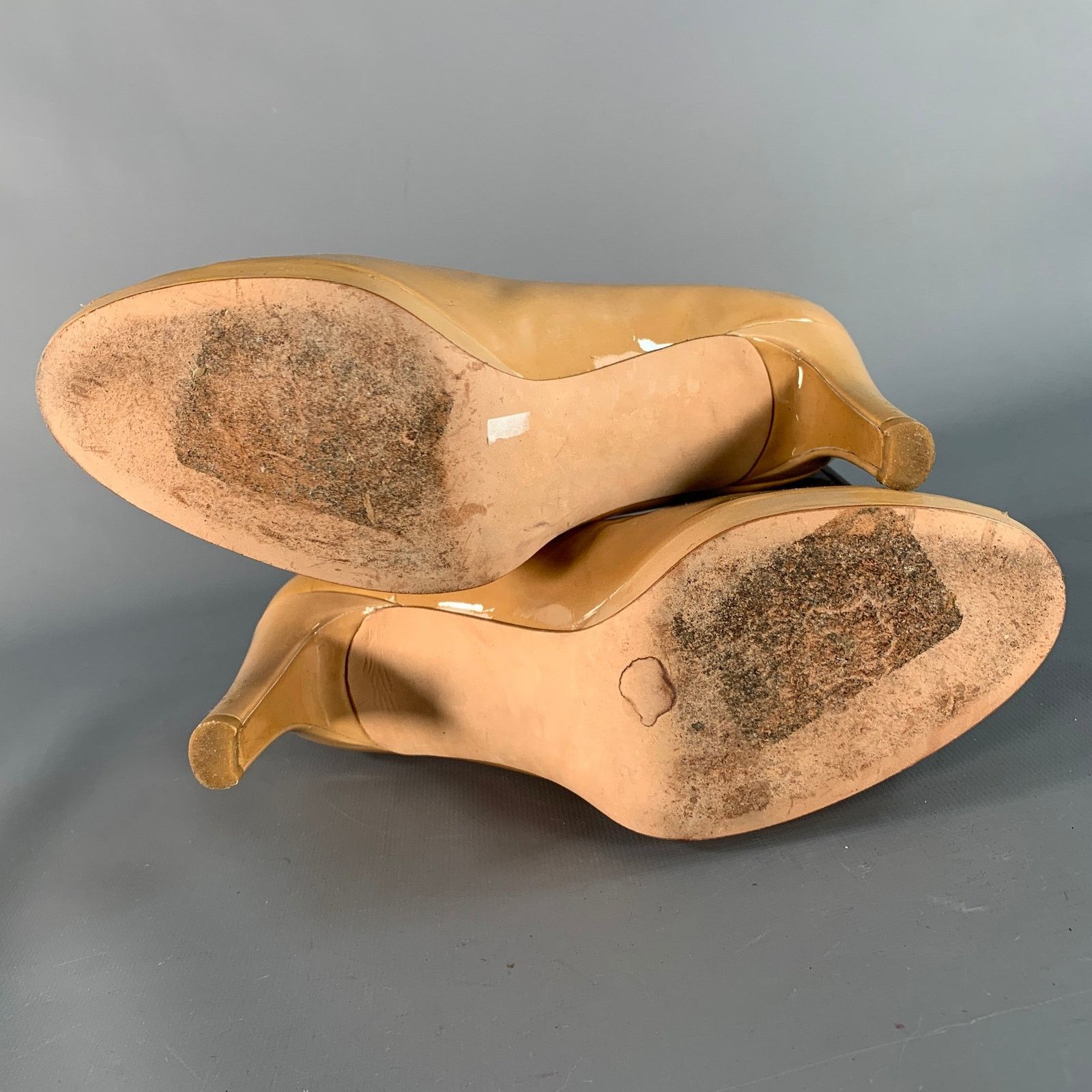 Stuart Weitzman STUART WEITZMAN Size 7 Tan Patent Leather Peep Toe Pumps Size US 7 / IT 37 - 6 Thumbnail