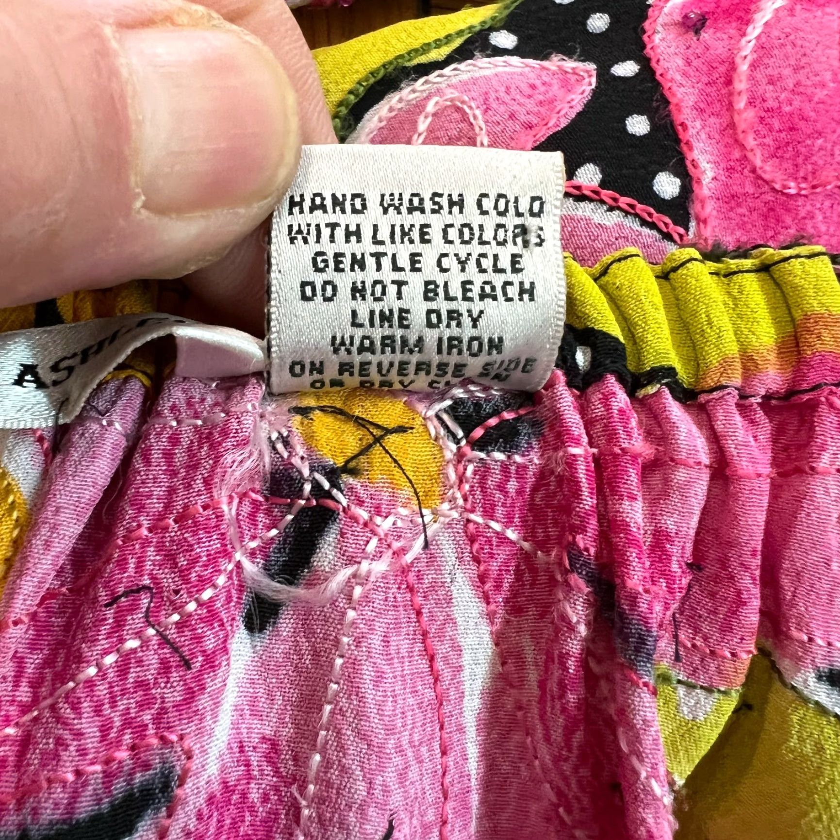 Laura Ashley Laura Ashley Womens A-Line Skirt Size 10 Multicolor Floral Embroidered Beaded Casual Size 32" / US 10 / IT 46 - 7 Thumbnail