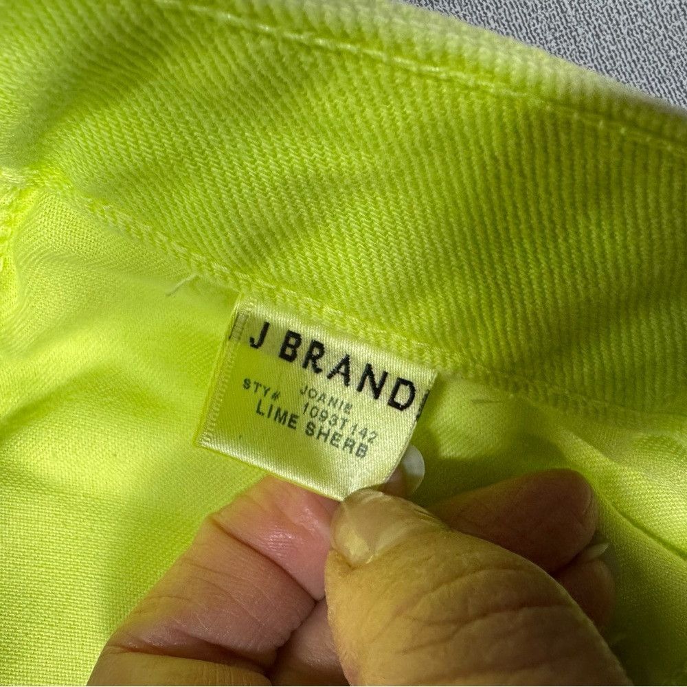 J Brand NWT New J Brand Joanie Rolled Boyfriend Lime Sherbet Shorts Size 24" / US 00 / IT 34 - 7 Thumbnail