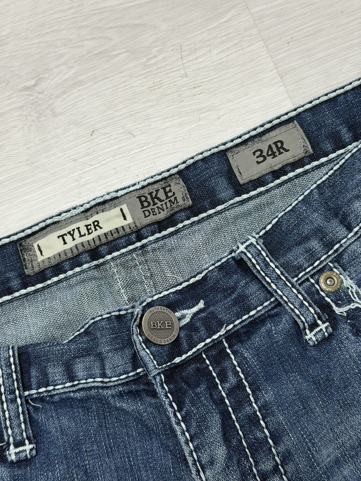 BKE Y2K BKE Tyler Jeans Size 34R Relaxed Washed Distressed Denim Size US 34 / EU 50 - 7 Thumbnail