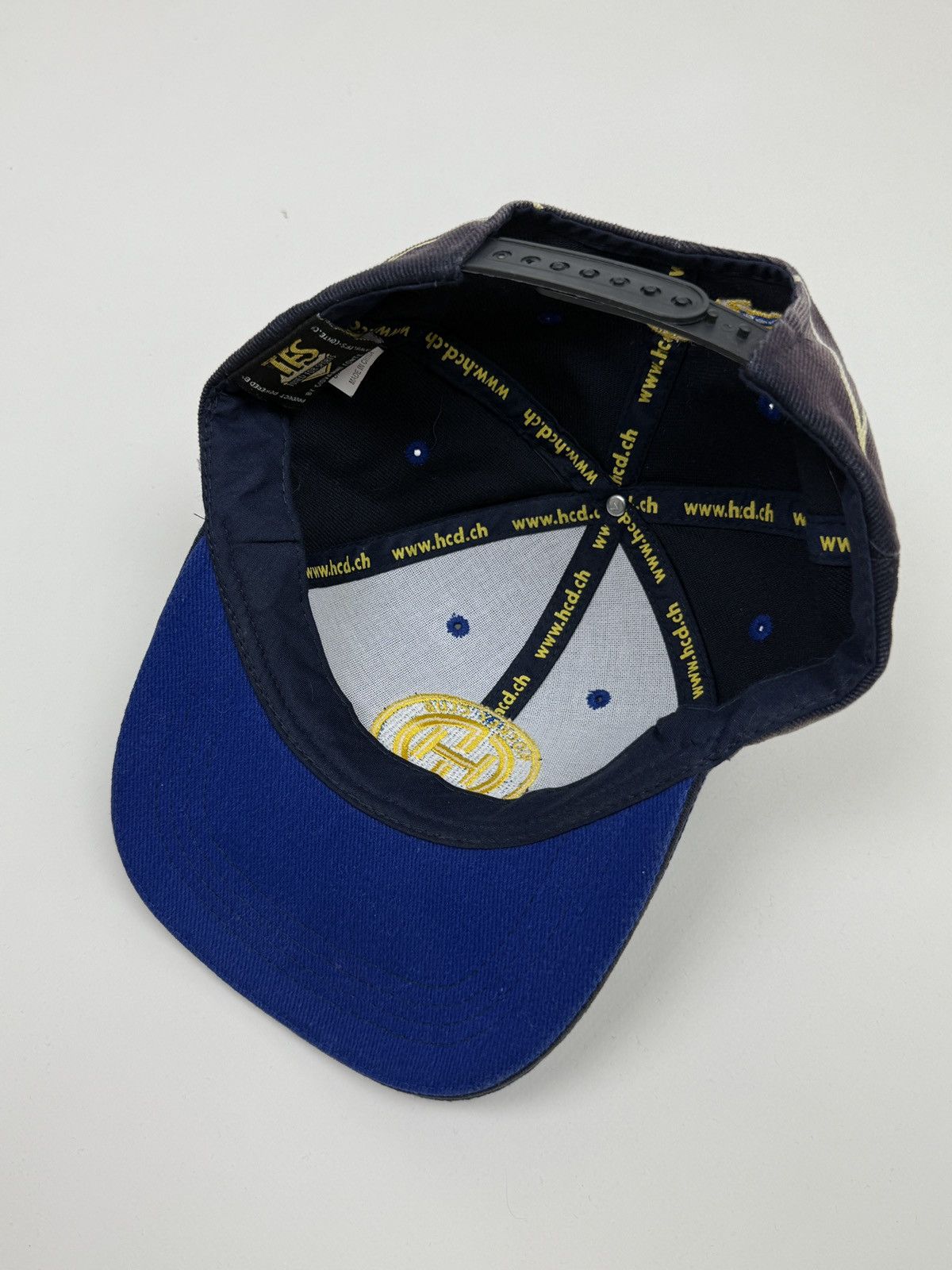 Vintage 1990s Vintage Faded Hockey Club Davos Shockwave Snapback Hat Size ONE SIZE - 3 Thumbnail