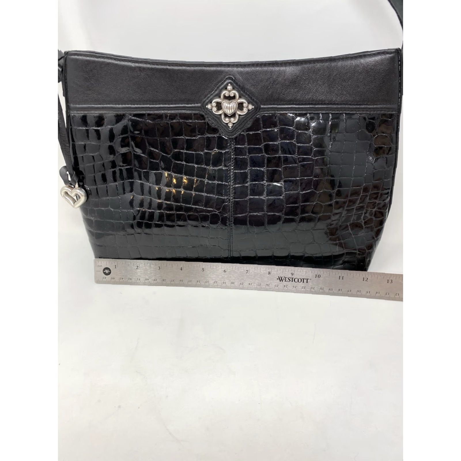 Brighton BRIGHTON Shoulder Bag Purse Black Croc Embossed Leather Silver Heart Charm Lining Red Size ONE SIZE - 5 Thumbnail