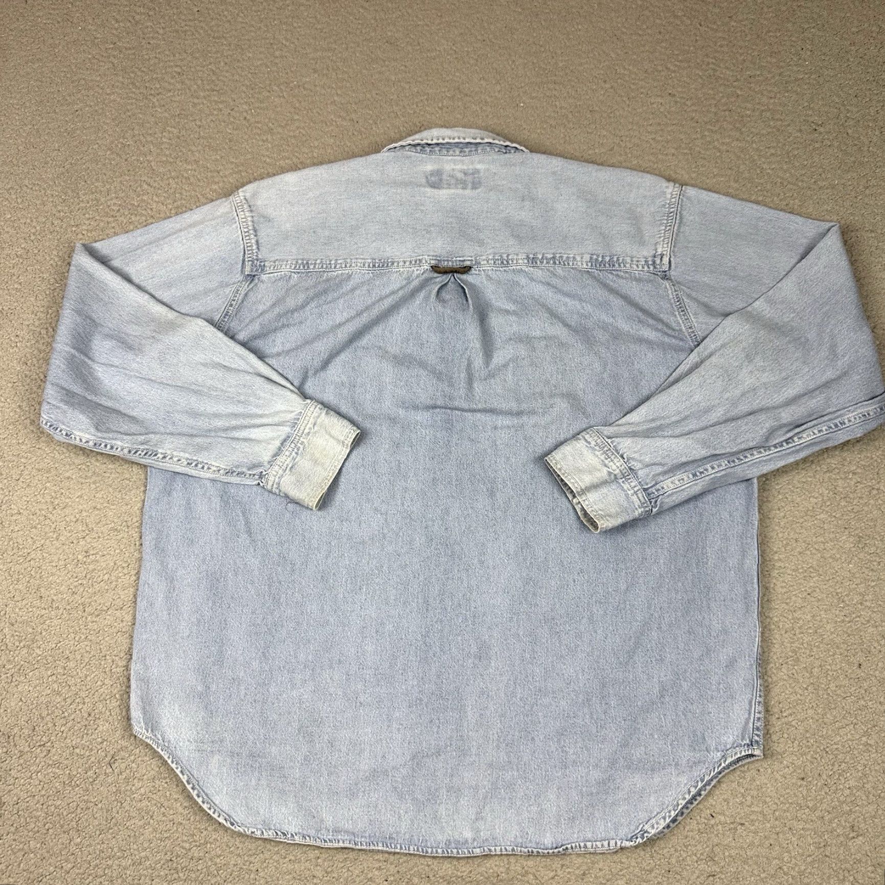 Marlboro VINTAGE Marlboro Country Store Shirt Adult L Denim Long Sleeve Button Pocket Distressed 90s Cowboy Men L Blue Cotton Denim Accessories: Pleated Logo Size US L / EU 52-54 / 3 - 4 Thumbnail