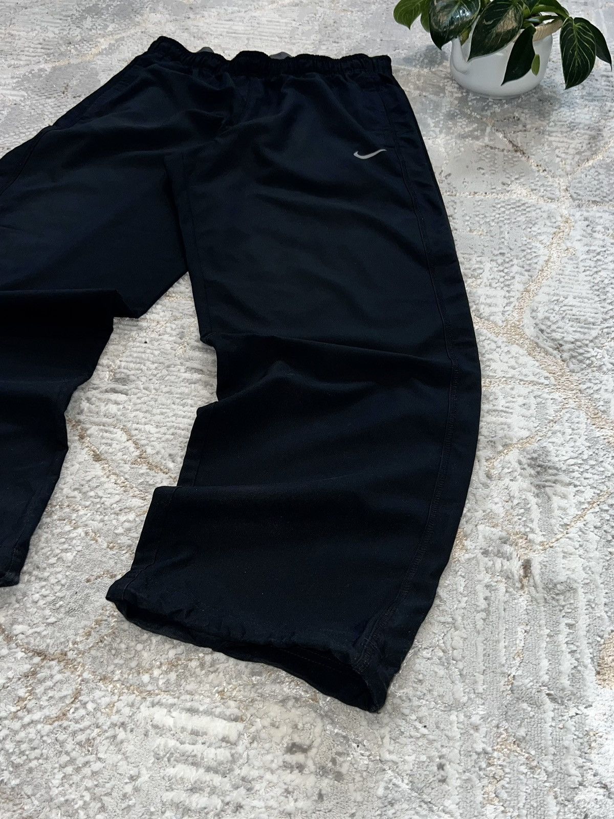 Nike × Vintage NIKE 00S VINTAGE 🦍 NYLON SWEATPANTS Y2K JOGGERS Size US 34 / EU 50 - 6 Thumbnail