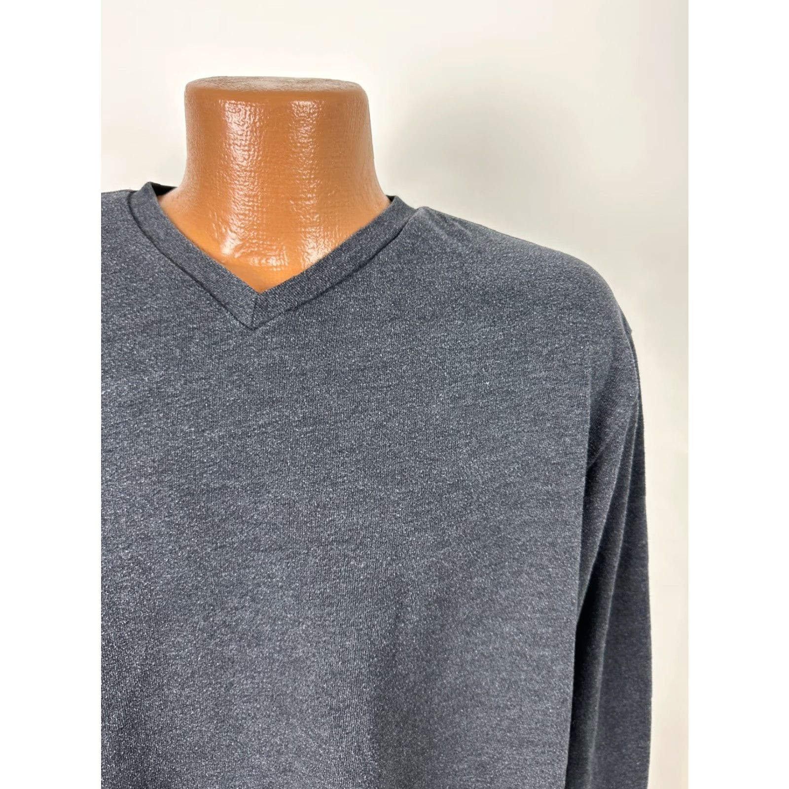 Old Navy VINTAGE Old Navy Shirt Men XL V-Neck Heavyweight Charcoal Heather/Cotton Polyester Minimalist T-Shirt 2000s Mens Size US XL / EU 56 / 4 - 2 Thumbnail