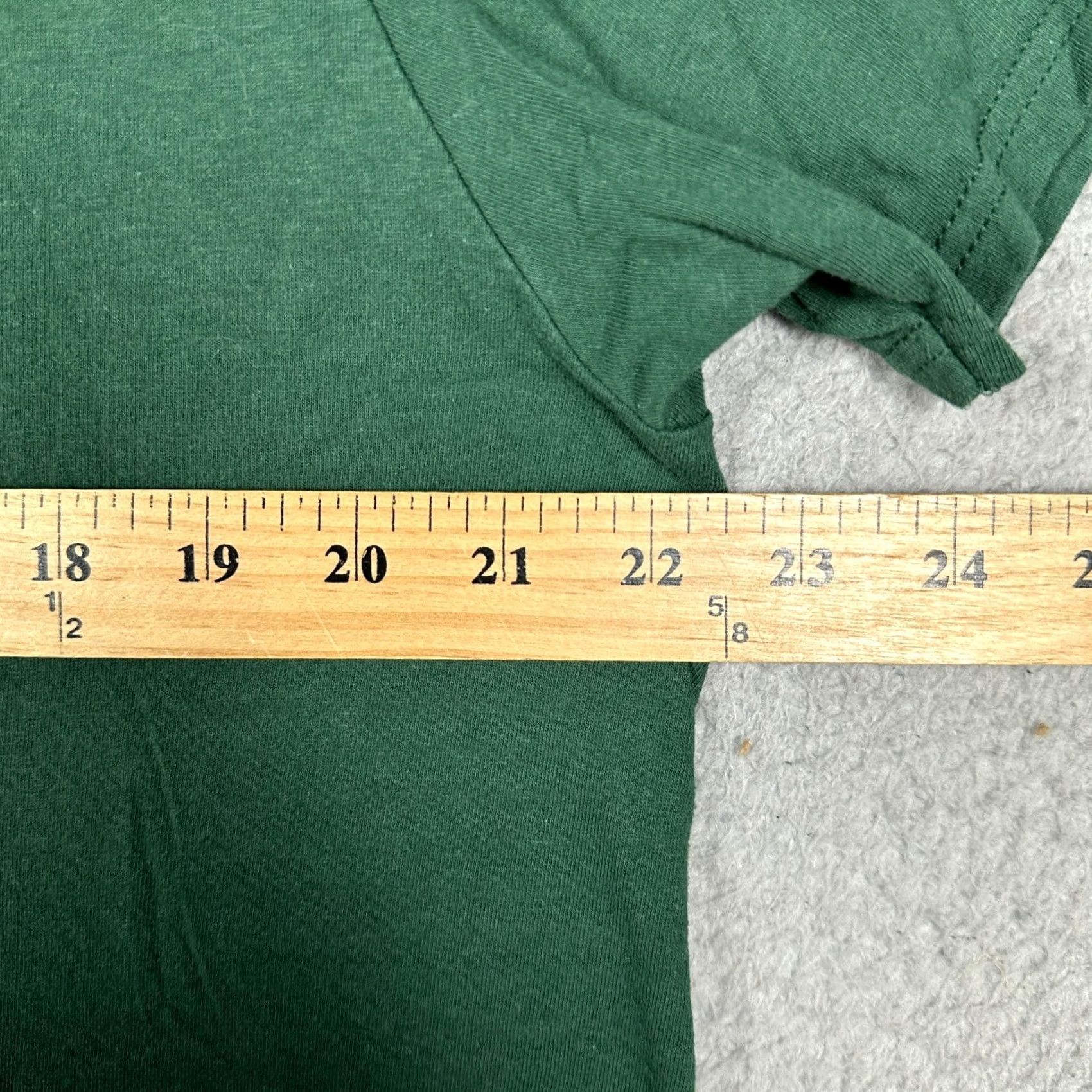 Vintage Fanatics Green Bay Packers T-Shirt Mens L Green Short Sleeve Graphic Crew Neck Vintage? No (EUC) Size US L / EU 52-54 / 3 - 5 Thumbnail