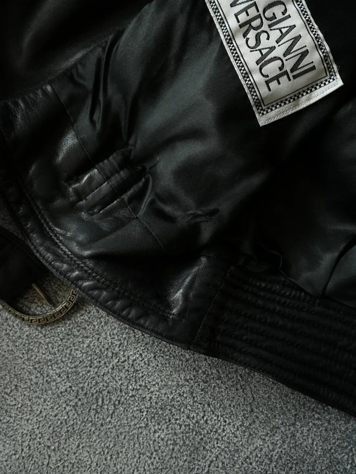 Versace S/S 1994 Gianni Versace RUNWAY Perforated Leather Jacket Size M / US 6-8 / IT 42-44 - 14 Thumbnail