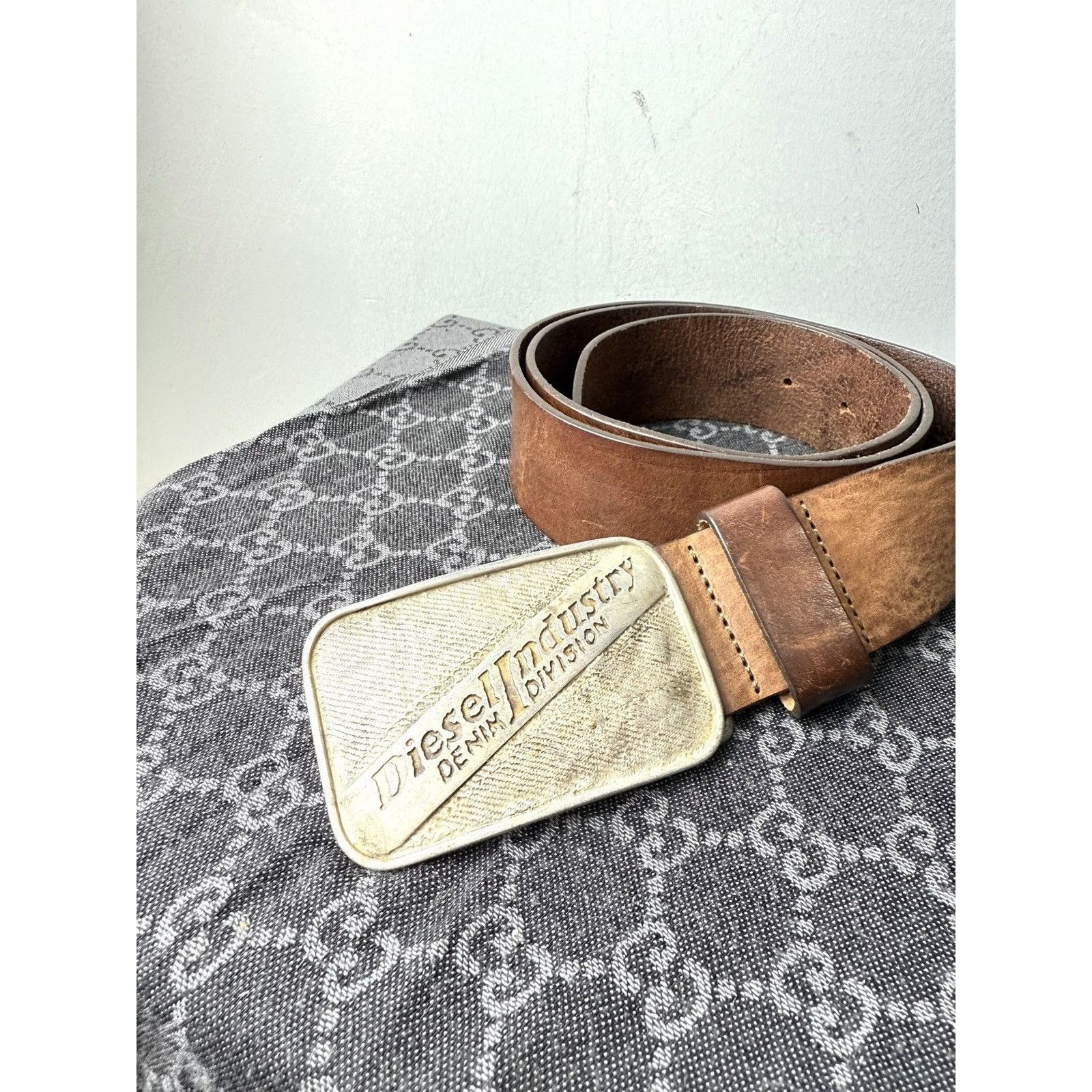 Diesel Y2K Vintage Diesel Leather Belt Big Metal Badge Size ONE SIZE - 2 Thumbnail