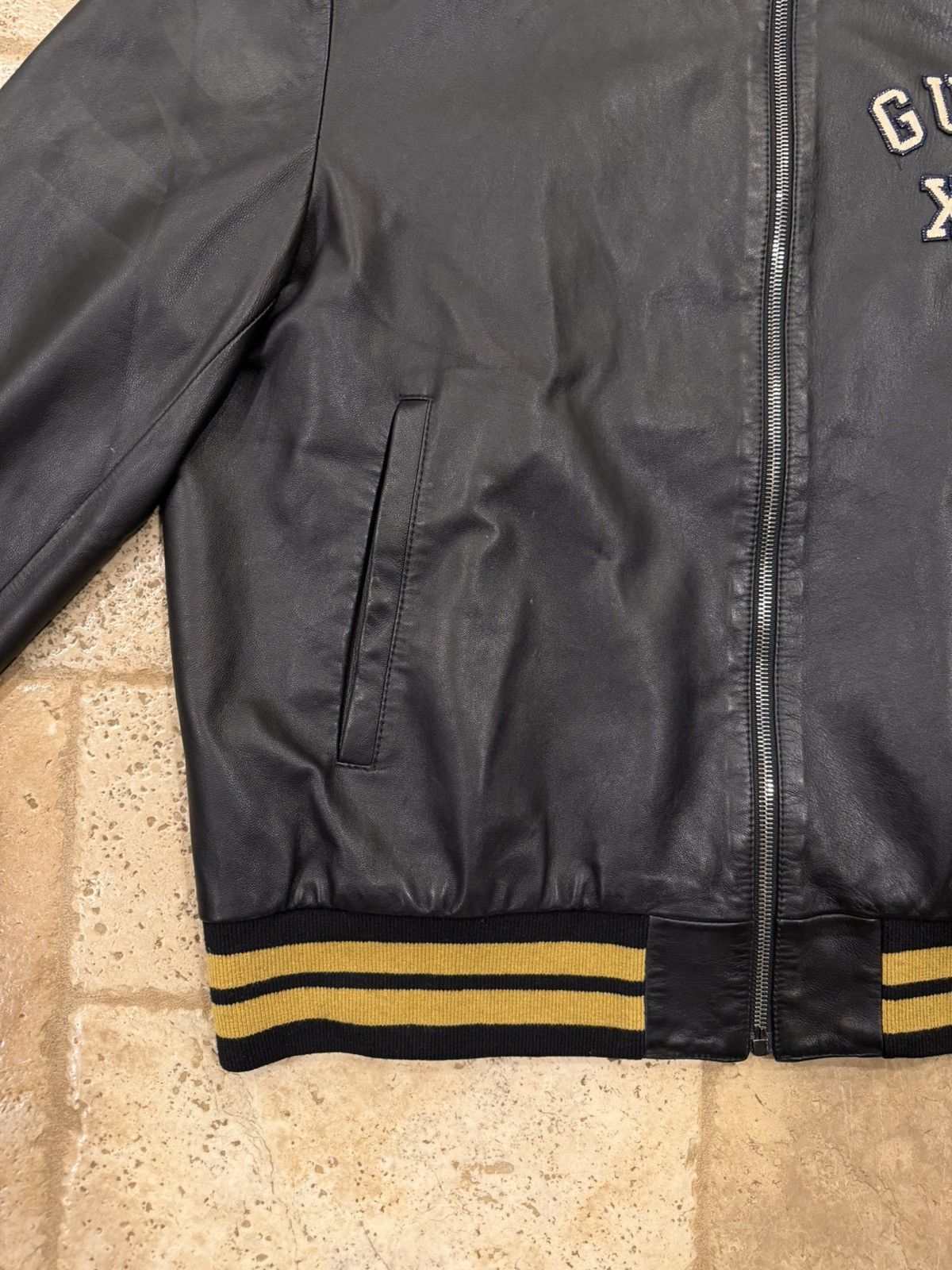Gucci × MLB Gucci x MLB AW18 Pirates Black Leather Bomber Varsity Jacket Size US L / EU 52-54 / 3 - 8 Thumbnail