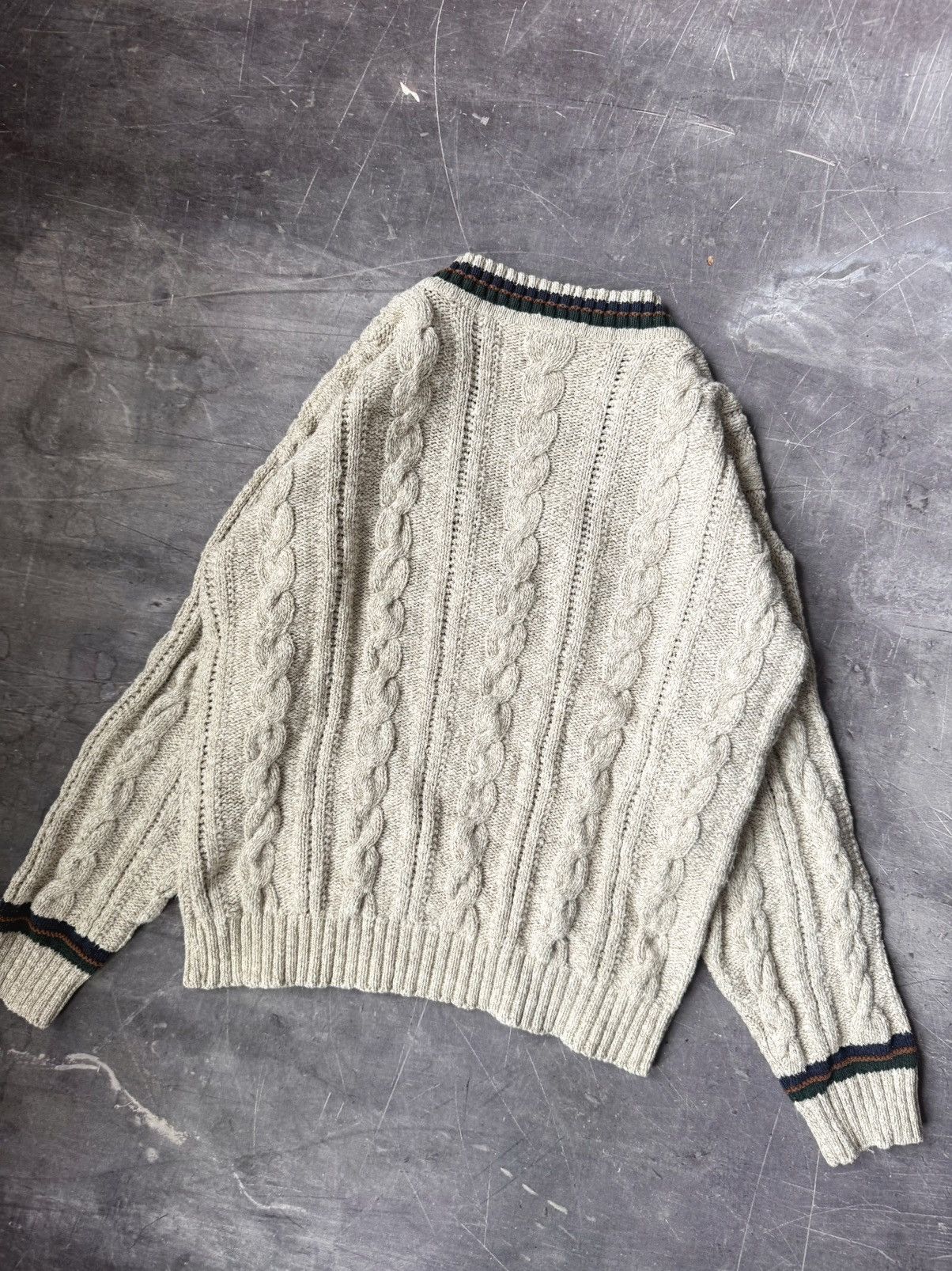 Britches Vintage Britches V-neck Sweater (L) Size US L / EU 52-54 / 3 - 5 Thumbnail