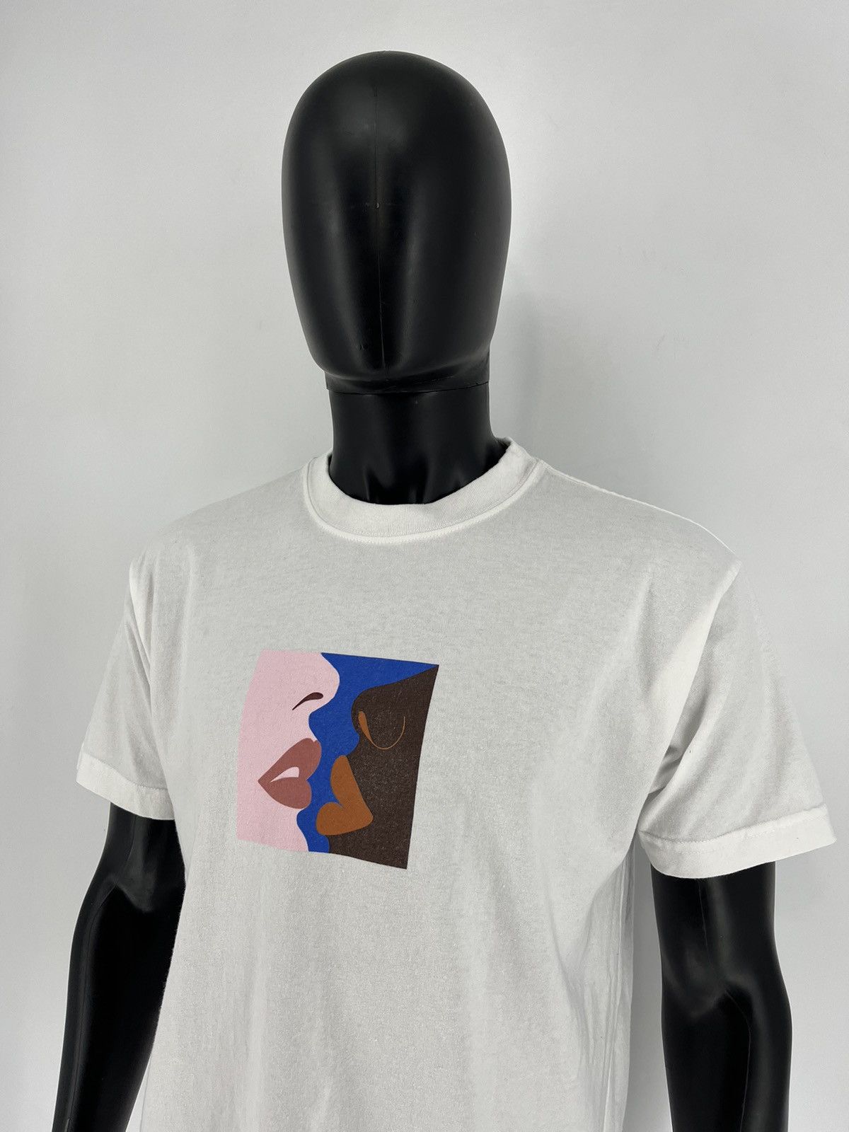 Obey × Vintage Vintage Obey 90s Made in USA White Graphic Tee Shirt Y2K M Size US S / EU 44-46 / 1 - 3 Thumbnail