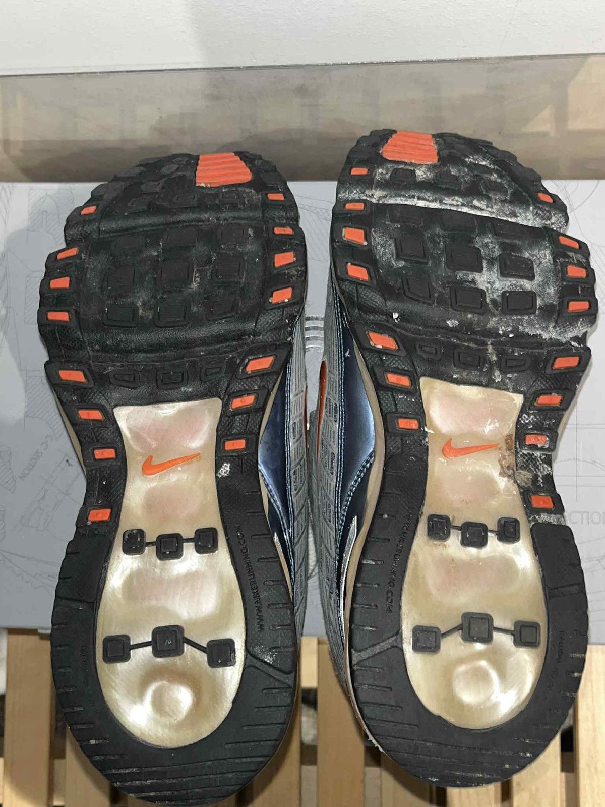 Nike AIRMAX 360s Size US 7.5 / EU 40-41 - 7 Thumbnail