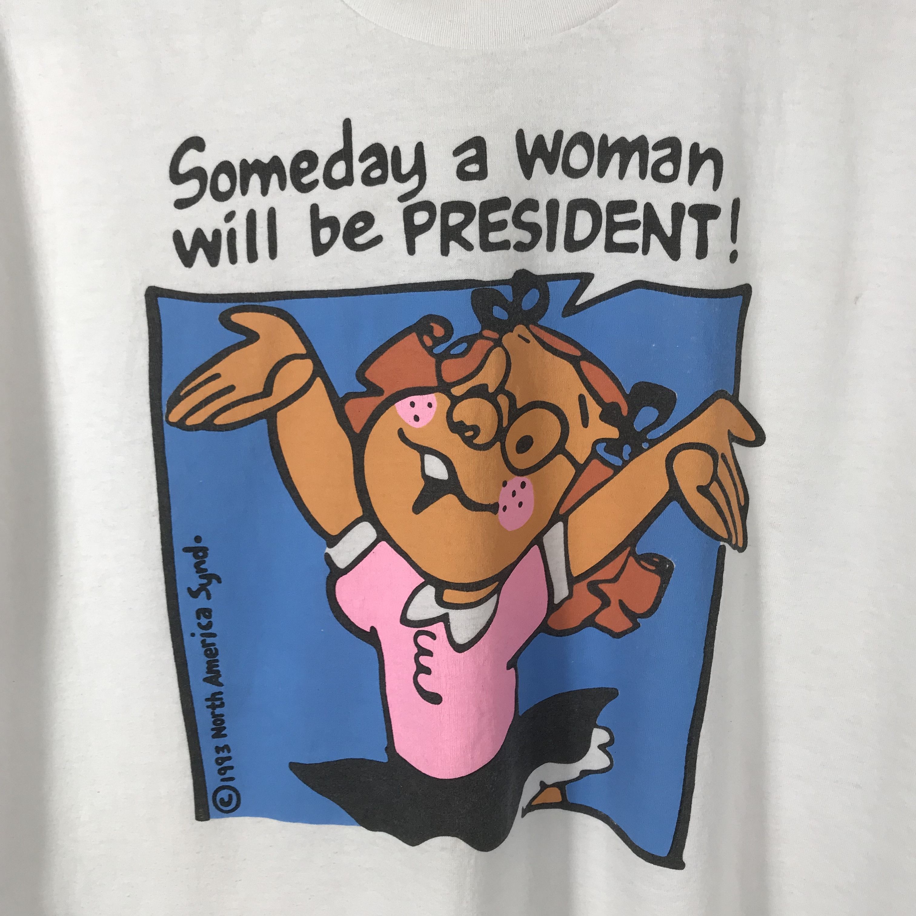 Vintage vintage women are President Tee art Graphictee 90s cartoon Size US XL / EU 56 / 4 - 4 Thumbnail