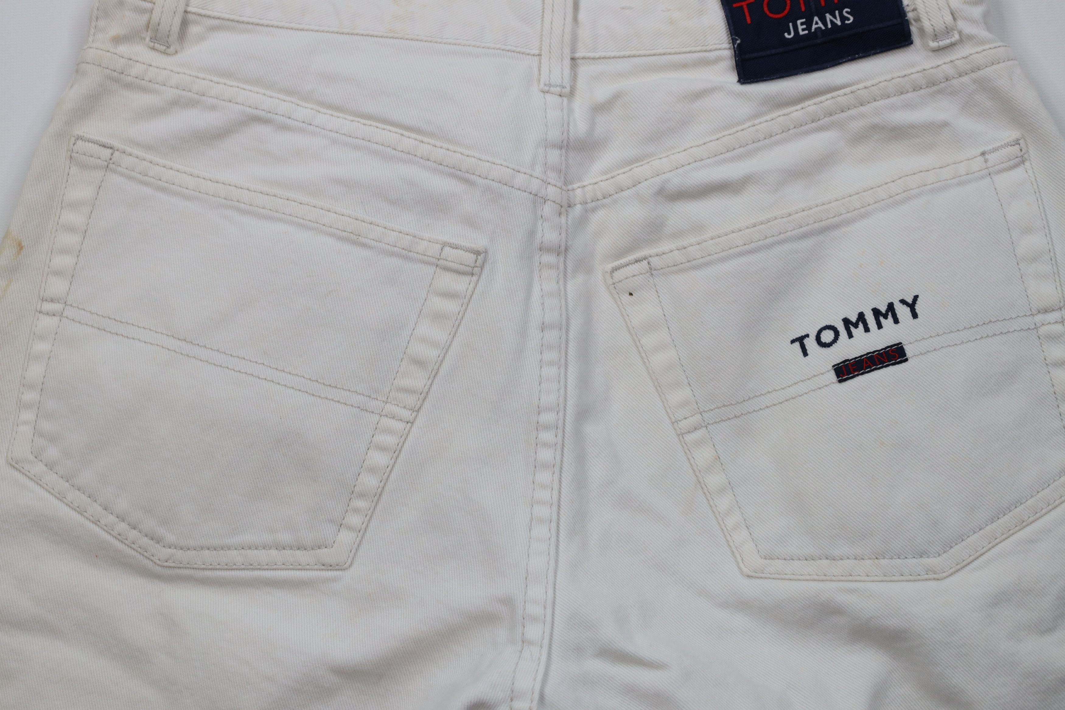 Tommy Hilfiger Vintage 90s Tommy Hilfiger Denim Jean Shorts White Cotton Size US 32 / EU 48 - 12 Thumbnail