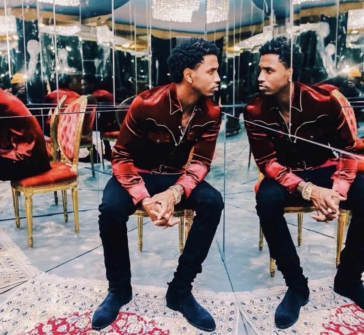Saint Laurent Paris Saint Laurent (SLP) 16FW Palace Gold Thread Red Velvet Shirt Size US S / EU 44-46 / 1 - 8 Thumbnail