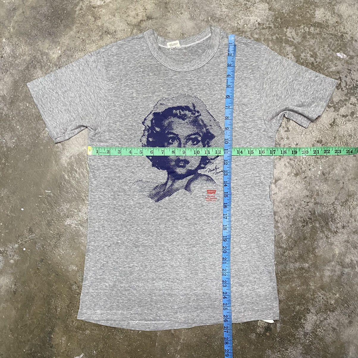Levi's × Levi's Vintage Clothing × Vintage VINTAGE 70’s LEVI’S MARILYN MONROE PHOTO GRAPHERS ARCHIVES Size US M / EU 48-50 / 2 - 13 Thumbnail
