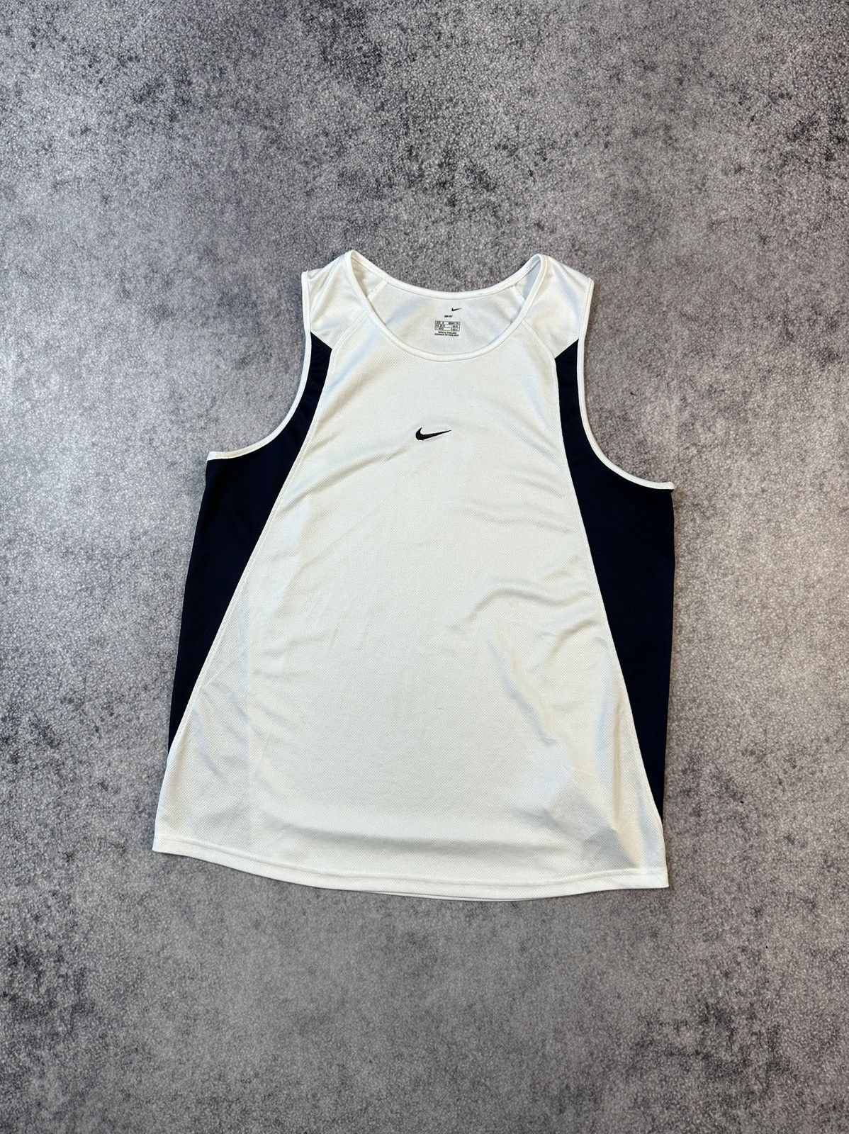 Nike × Vintage Y2K Vintage Nike Tank Top Streetwear Rare Casual USA Style Size US M / EU 48-50 / 2 - 1 Thumbnail