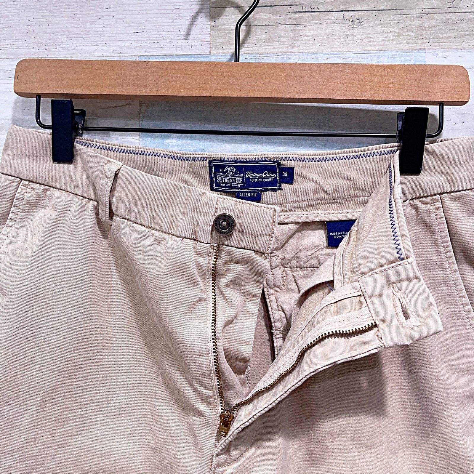 Southern Tide Southern Tide 7.5 Allen Flat Front Chino Shorts Khaki Men 30 Size US 30 / EU 46 - 3 Thumbnail