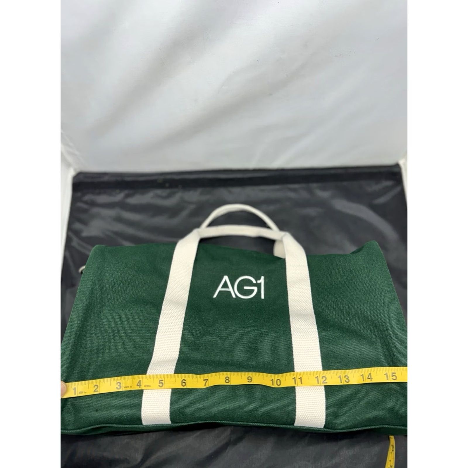 Vintage AG1 Duffle Bag Unisex Green Canvas White Handles Accents Adjustable Strap NWOT Size ONE SIZE - 4 Thumbnail