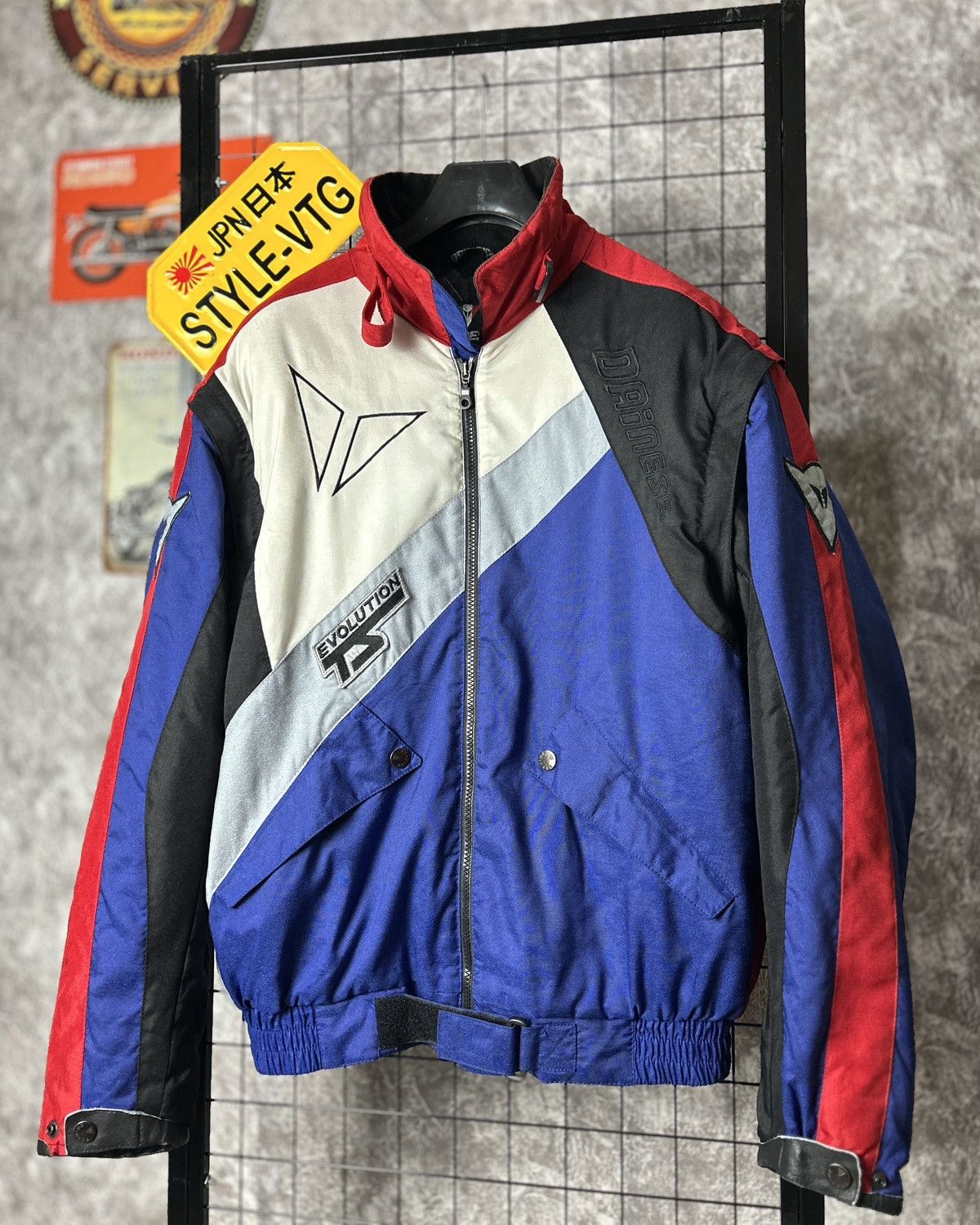 Dainese Dainese italy 90s Vintage Racing Jacket Size US L / EU 52-54 / 3 - 14 Thumbnail