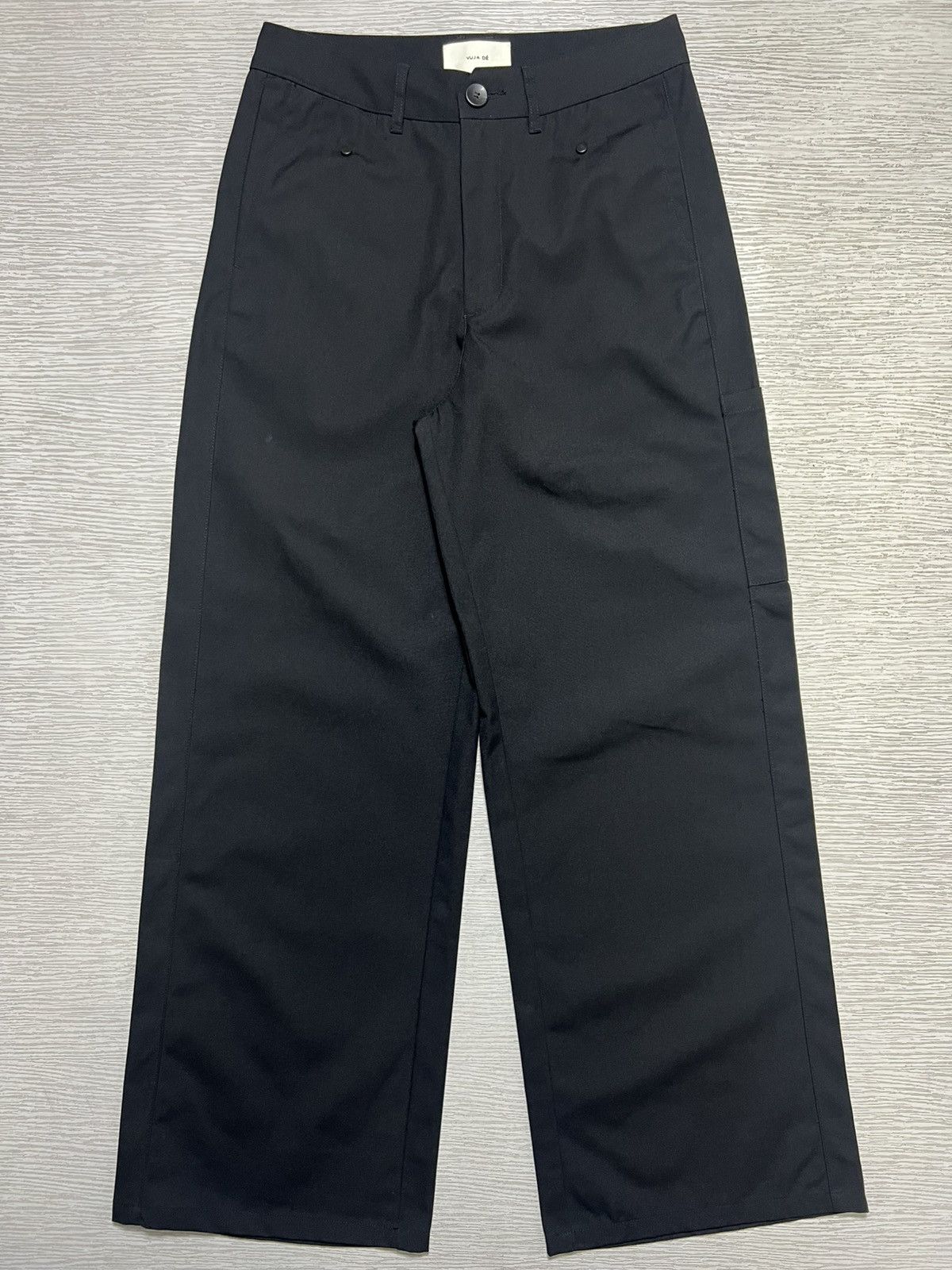 Vuja Dé ISAAC TECH スラックス Vuja De Vuja De Isaac Tech Chino Pants in Black | Grailed