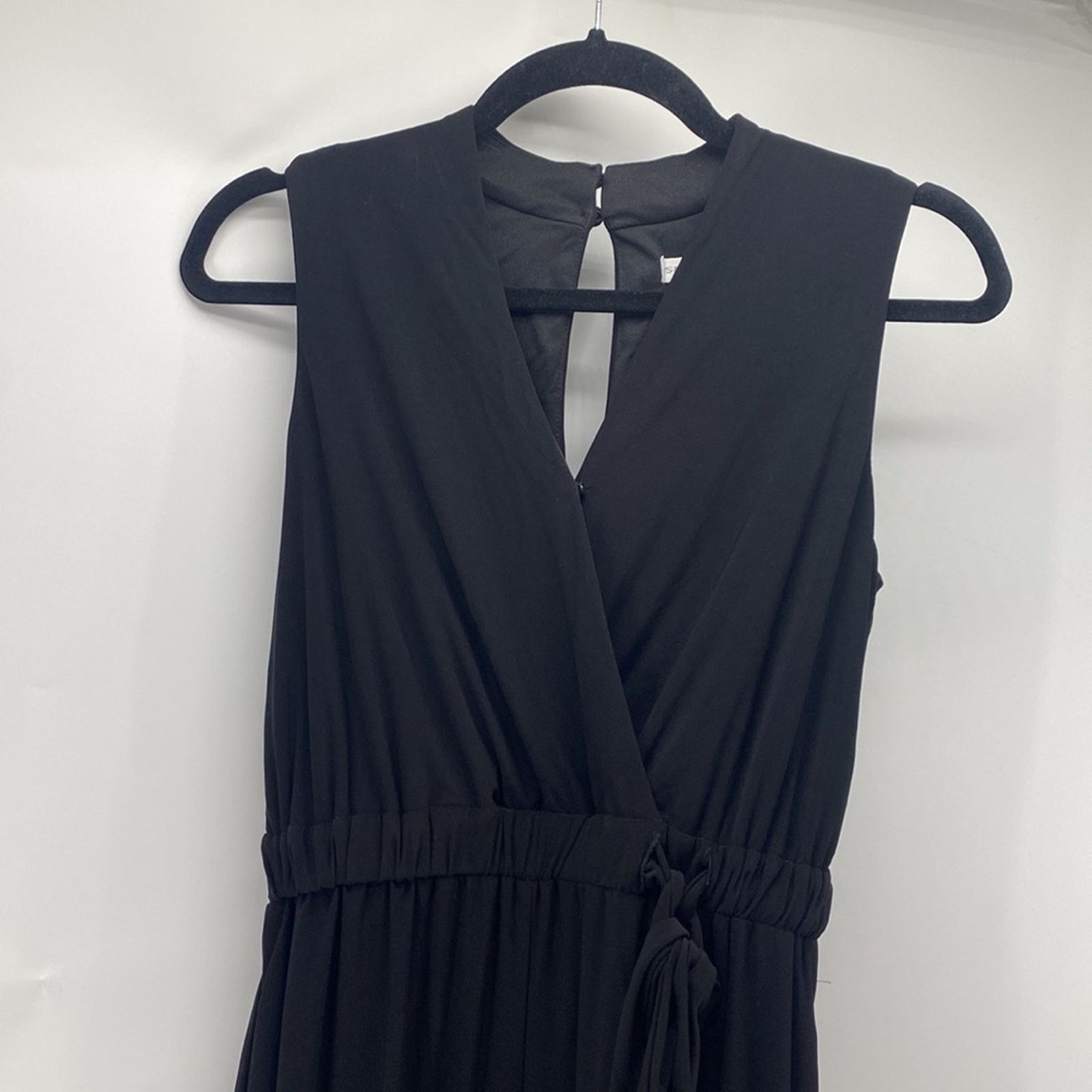 Other Sandra Darren black jumpsuit faux wrap top cropped wide leg Size 27" / US 4 / IT 40 - 3 Thumbnail