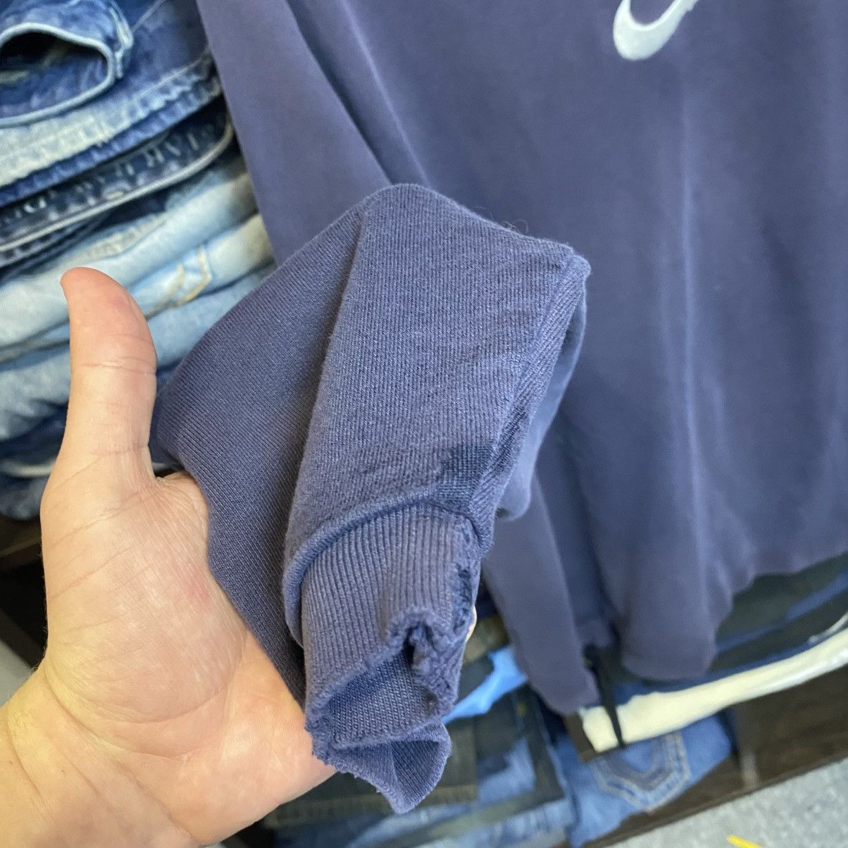Nike Vintage Nike Big Swoosh 90’s Distressed y2k sweatshirt sizeS Size US S / EU 44-46 / 1 - 9 Thumbnail