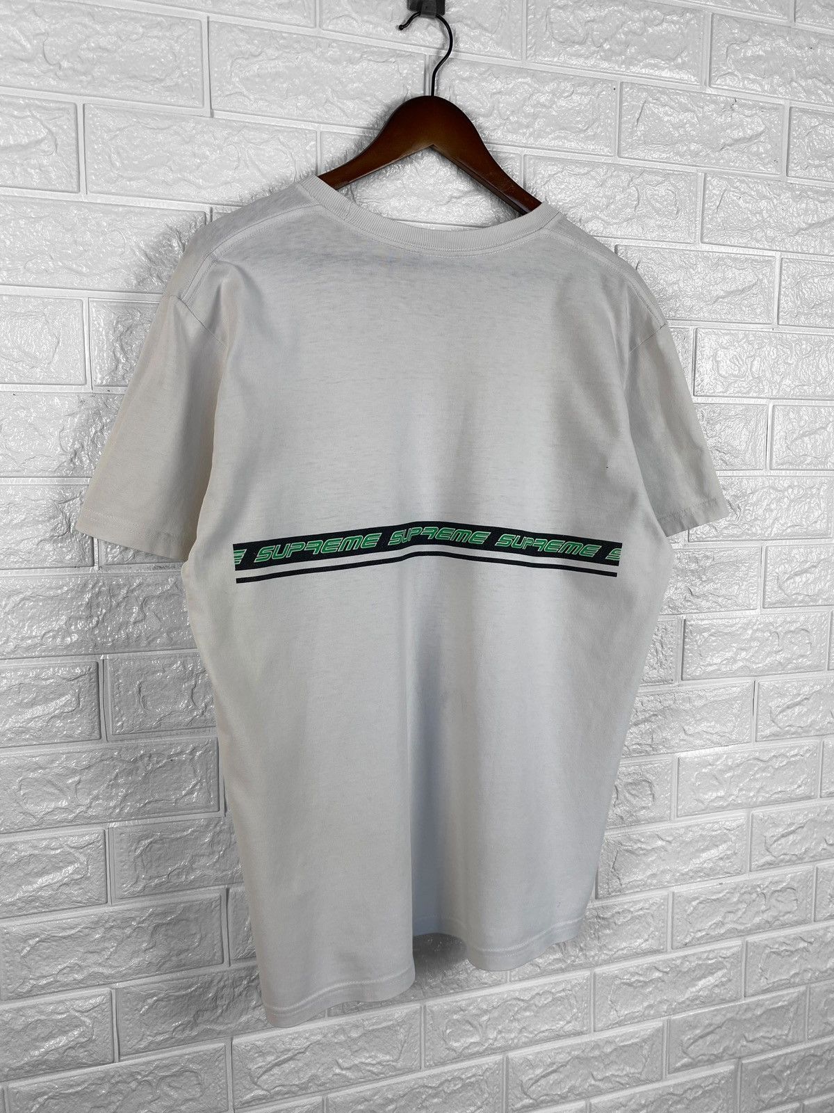 Supreme Supreme hardgoods big logo t shirt Size US M / EU 48-50 / 2 - 8 Thumbnail