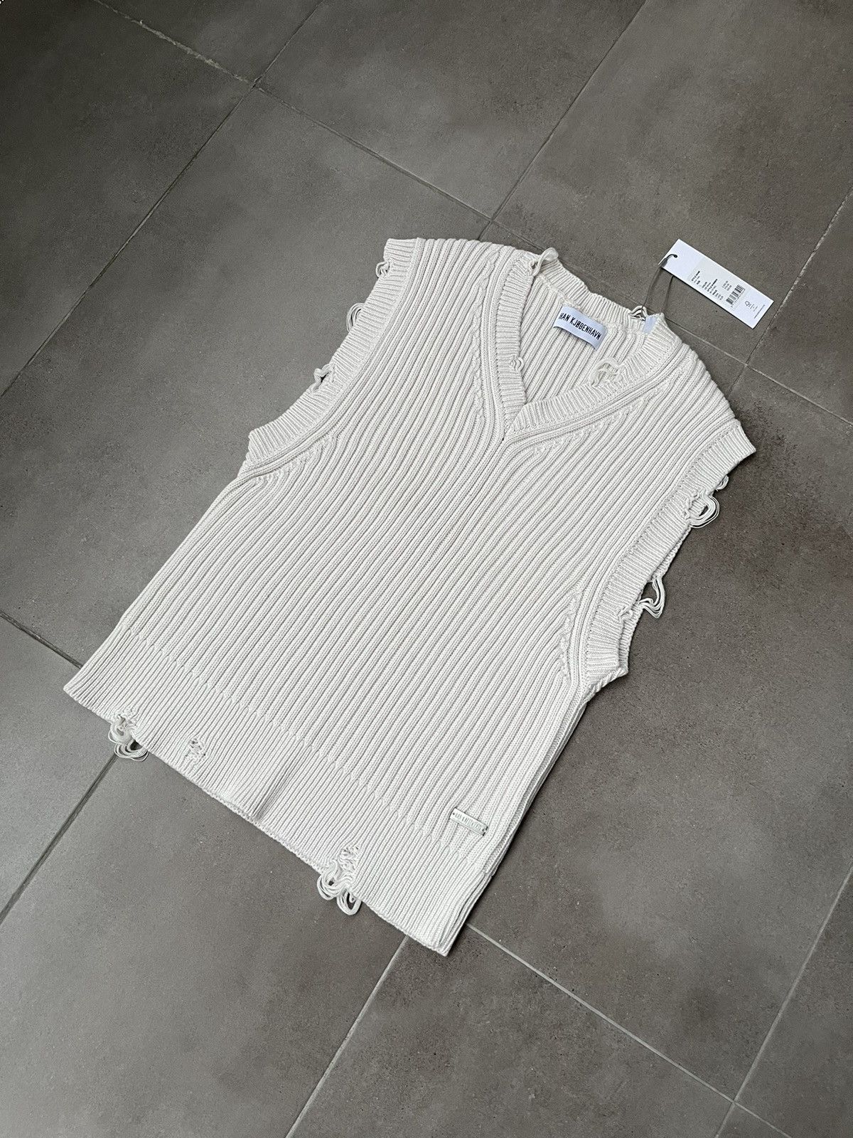 Han Kjobenhavn !DS! SS23 Han Kjobenhavn Distressed Knit Cream Vest Size US L / EU 52-54 / 3 - 11 Thumbnail