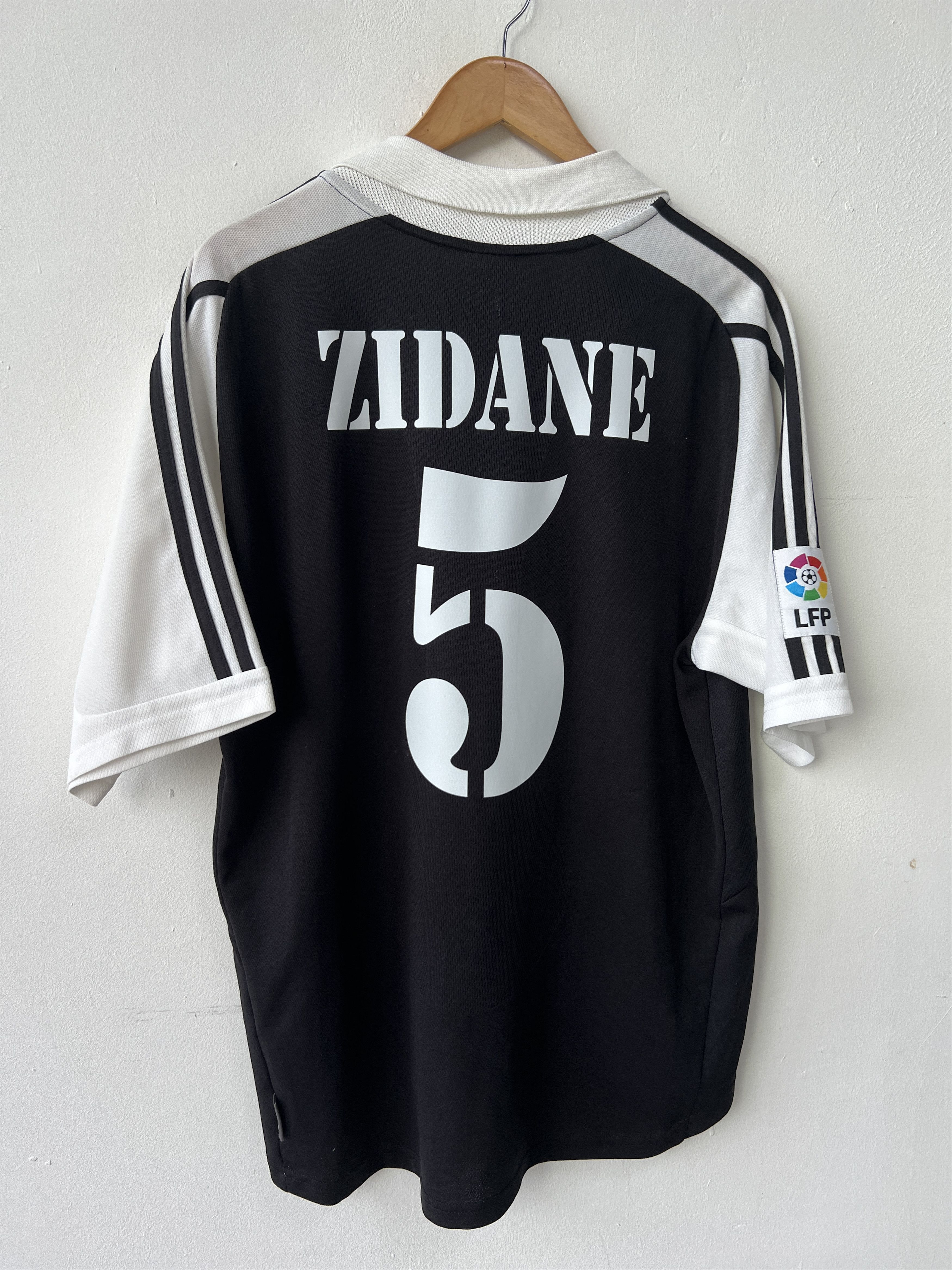 Adidas (L) Real Madrid 2001-02 Away Kit Zidane #5 Size US L / EU 52-54 / 3 - 11 Thumbnail