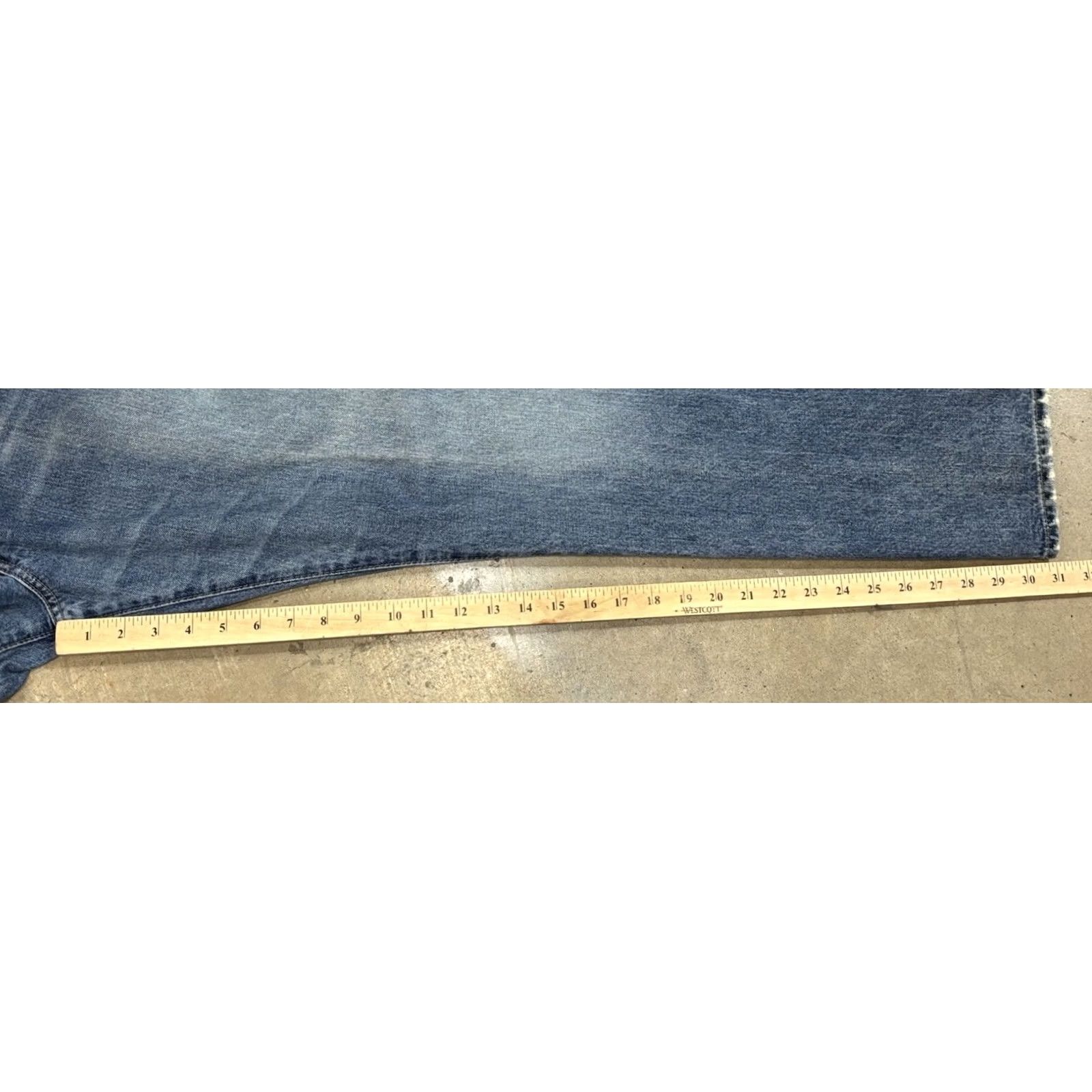 Polo Ralph Lauren Polo Ralph Lauren Jeans Mens 36x32 Blue Straight Fit Zip Fly Denim 5-Pocket Regular Waist 38 Inseam 31-32 Vintage No Size US M / EU 48-50 / 2 - 7 Thumbnail