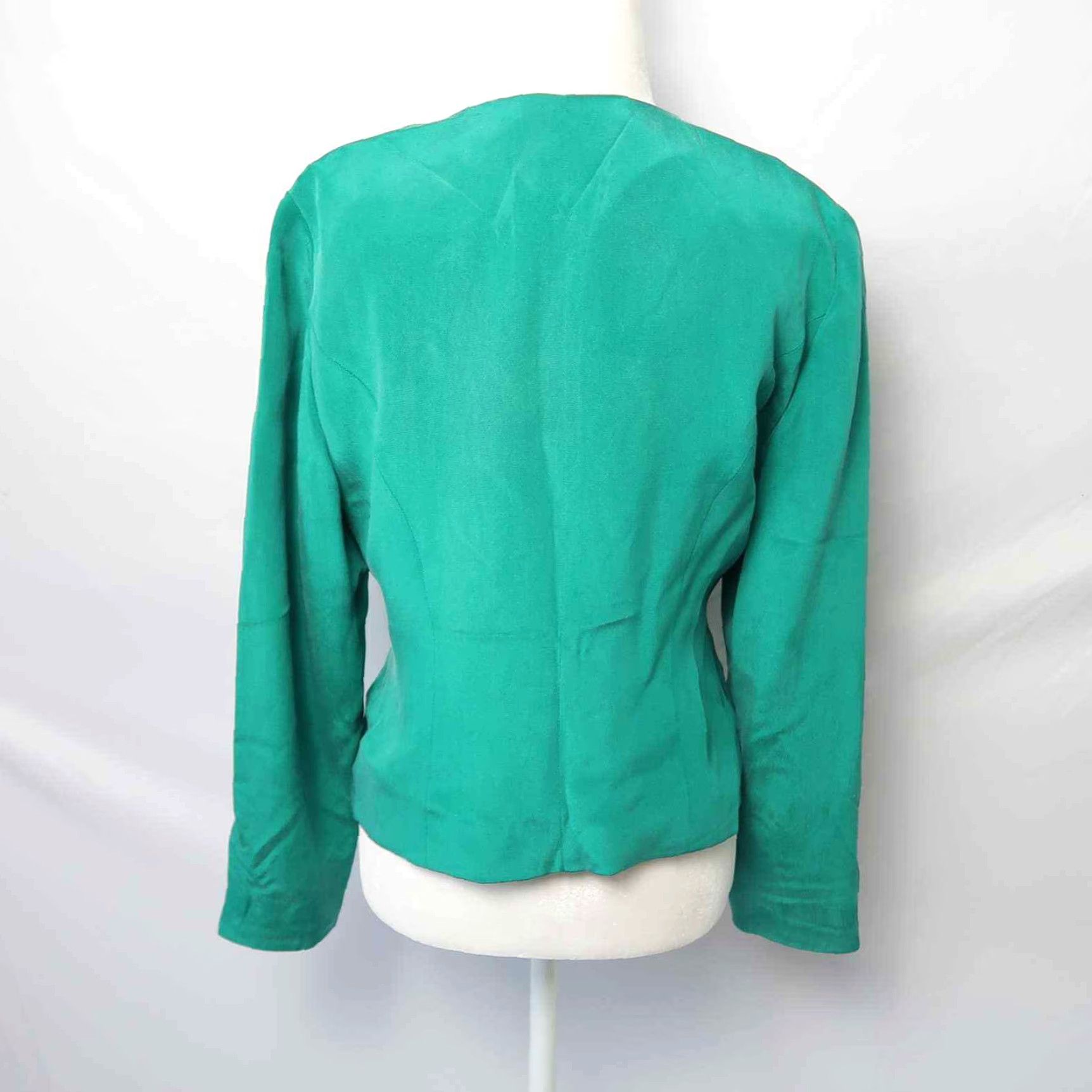 MAGGY LONDON VINTAGE Maggy London emerald green silk blazer jacket 6P Blazer Petite Womens 90s Emerald green Silk 1990s Size M / US 6-8 / IT 42-44 - 4 Thumbnail