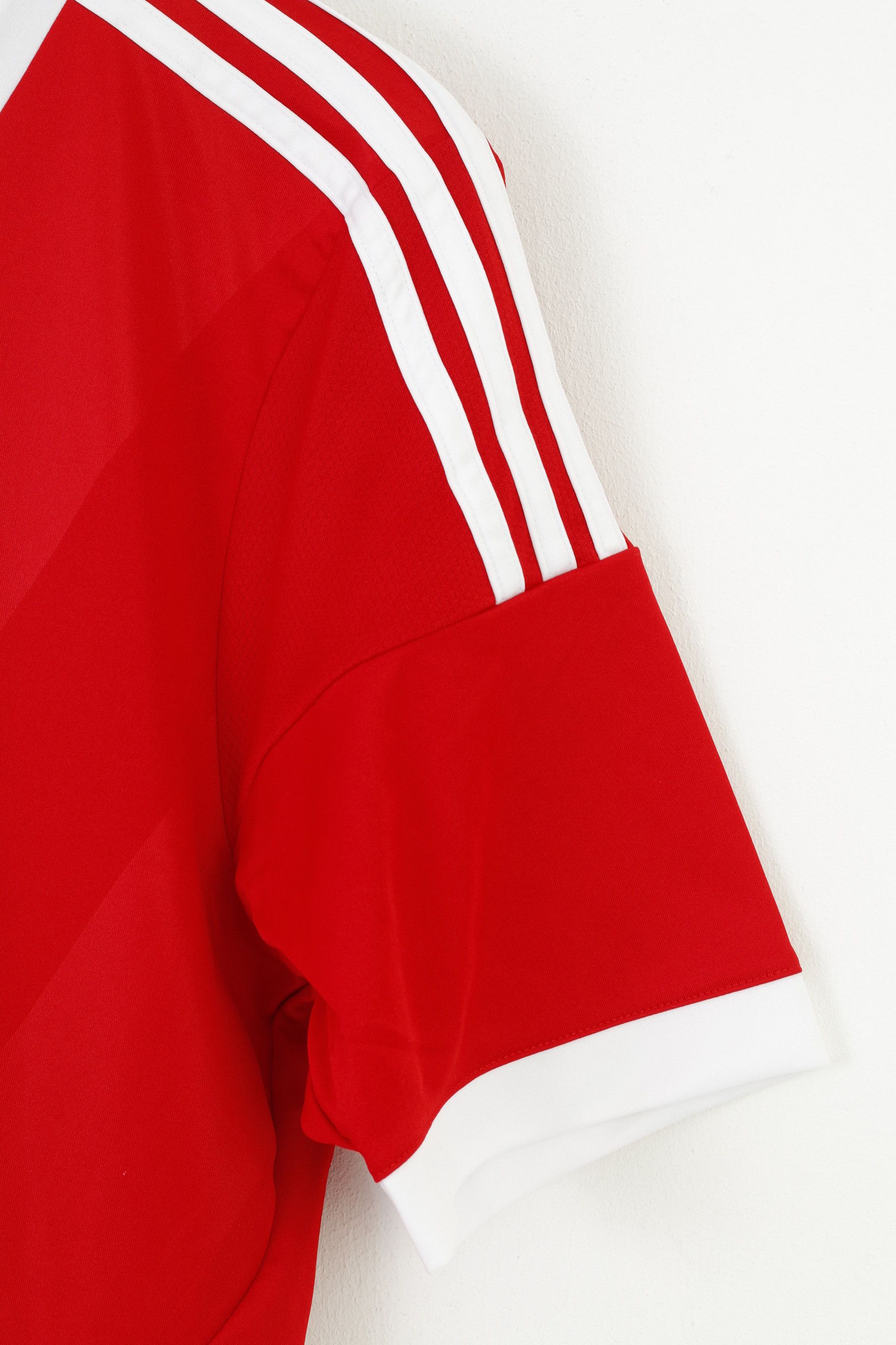 Adidas Adidas Men M Shirt Red Vintage Climacool Jersey 10717 Size US M / EU 48-50 / 2 - 3 Thumbnail
