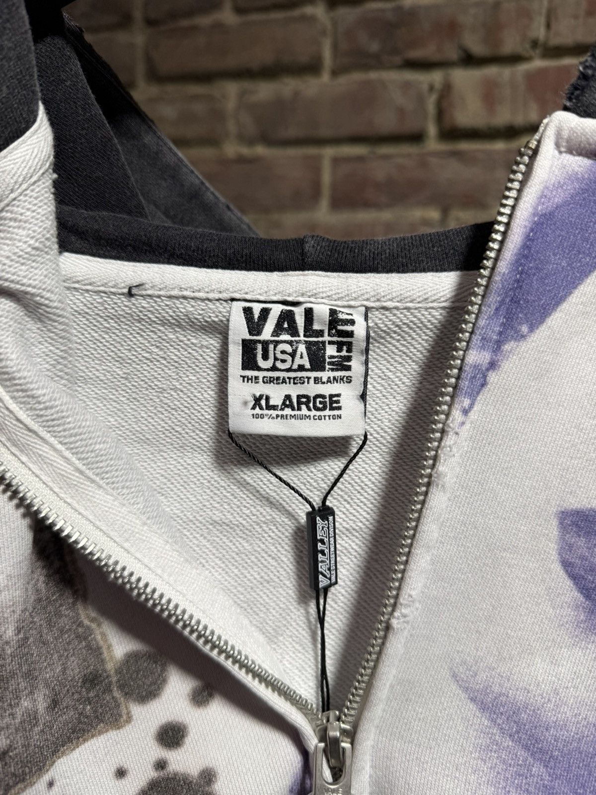 Vale Vale Forever Noise Dark Graphic Zip-Up Sz. XL Size US XL / EU 56 / 4 - 5 Thumbnail