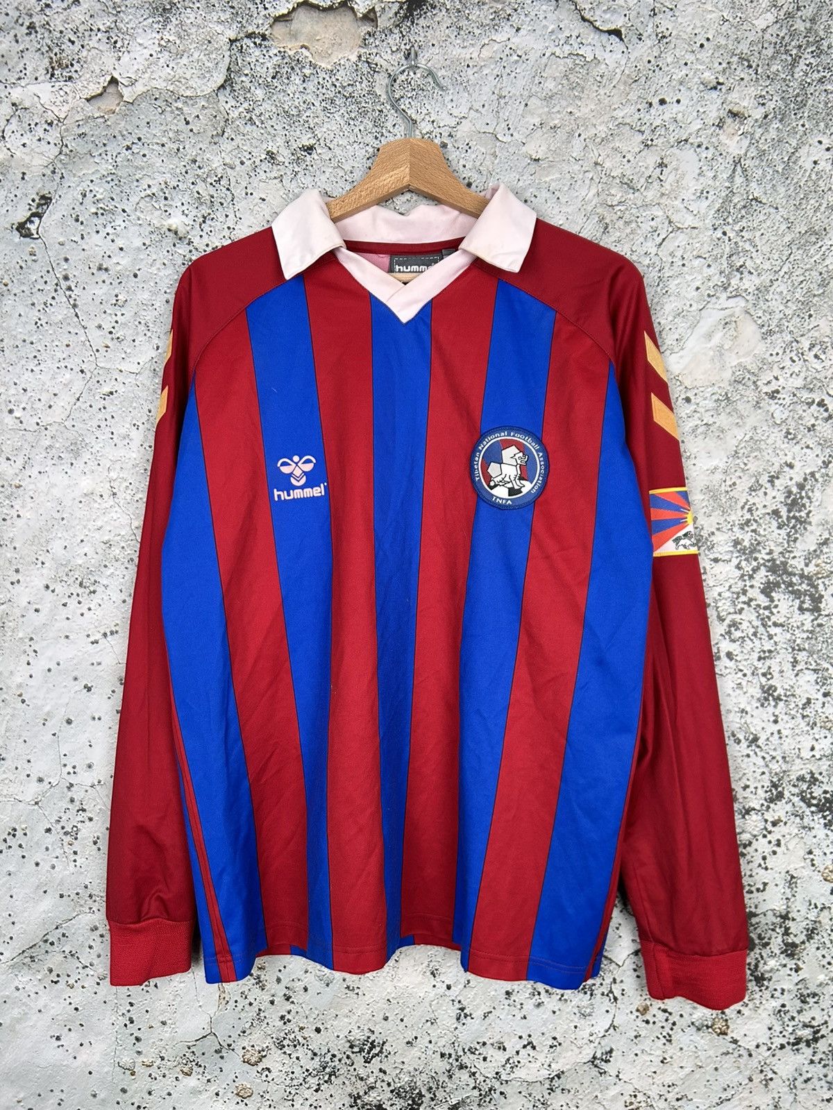 Hummel Vintage Tibet Hummel Soccer Jersey Football Rare Sport Size US L / EU 52-54 / 3 - 1 Thumbnail