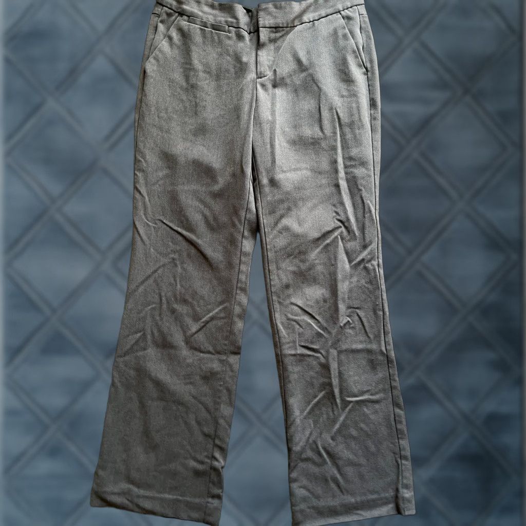 Dockers VINTAGE Womens Dockers Gray Pants Flat Front 4 Khakis/Chinos Cotton/Spandex Regular Inseam 31 Size 27" / US 4 / IT 40 - 1 Thumbnail