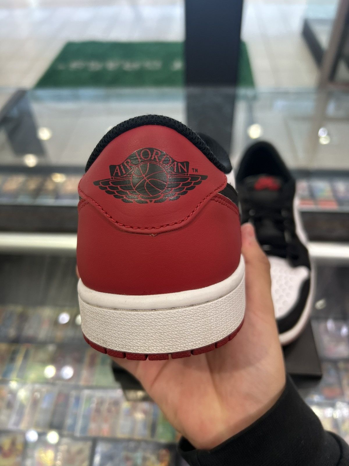 Jordan Brand Jordan 1 low black toe low Size US 11 / EU 44 - 8 Thumbnail