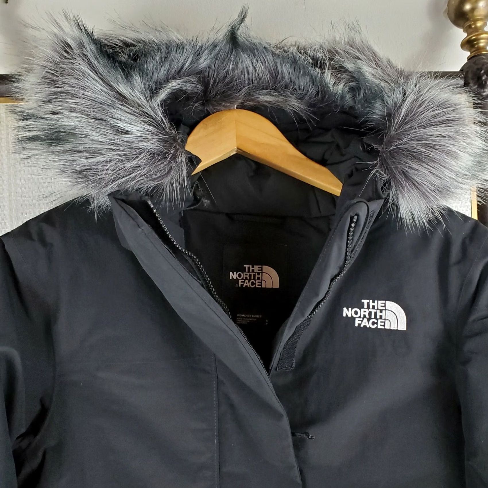 The North Face The North Face Womens 550 Down Parka Jacket Arctic Black Small NWT Waterproof Windproof Hooded Size S / US 4 / IT 40 - 4 Thumbnail