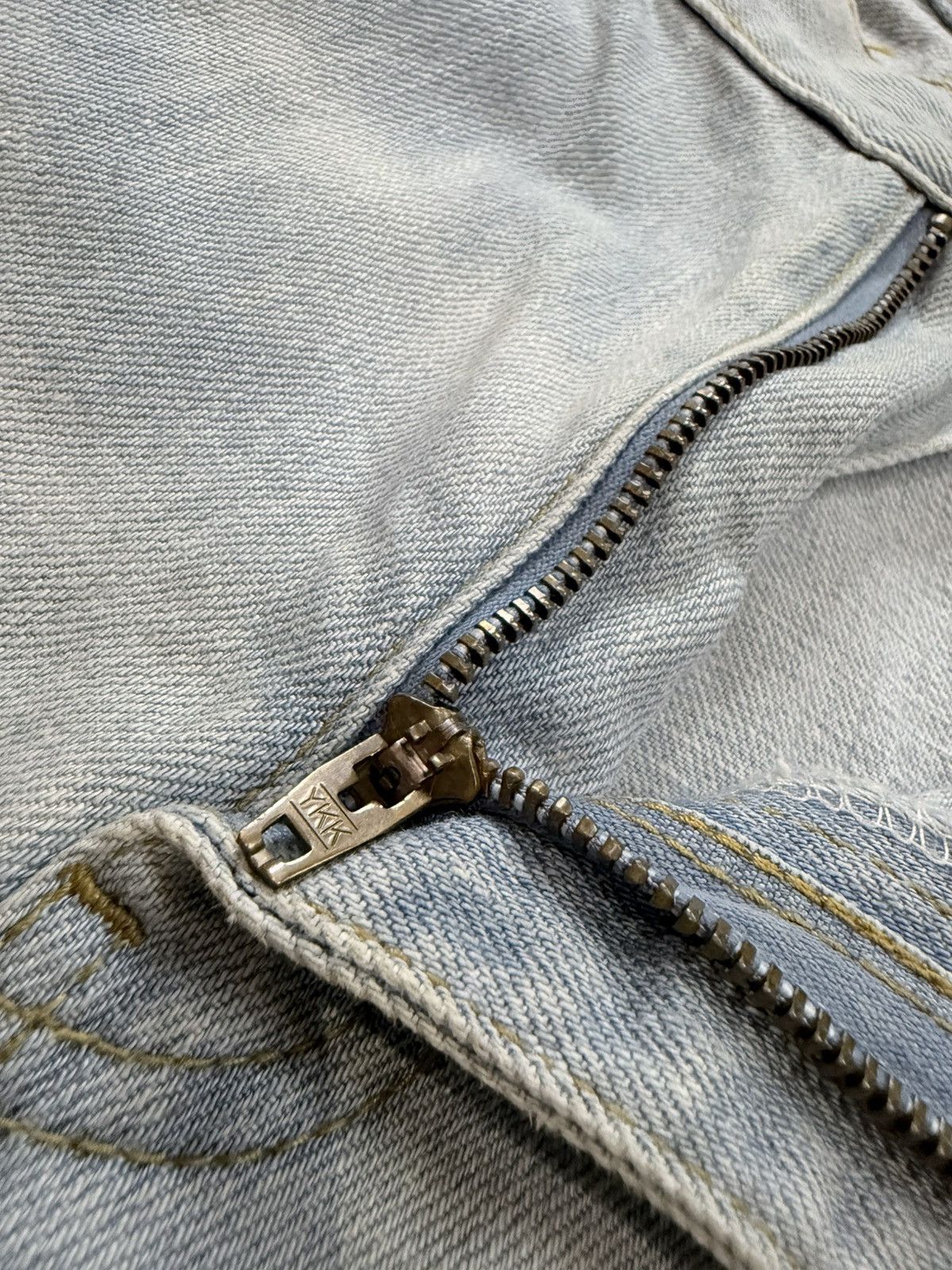 Undercover × Uniqlo Archives Japanese Light Faded Wash Denim Uniqlo Wideleg Size US 33 - 13 Thumbnail