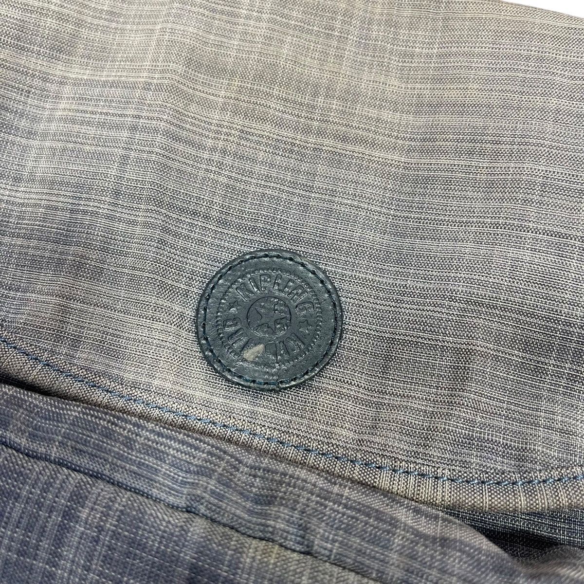 Vintage Kipling Crossbody Shoulder Bag Grey Blue Nylon Flap Messenge Size ONE SIZE - 2 Thumbnail