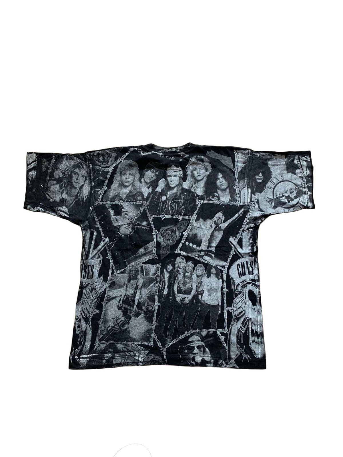 Band Tees × Guns N' Roses × Vintage Guns N Roses 90’s T-Shirt Vintage All Over Print Tee AOP Size US L / EU 52-54 / 3 - 3 Thumbnail