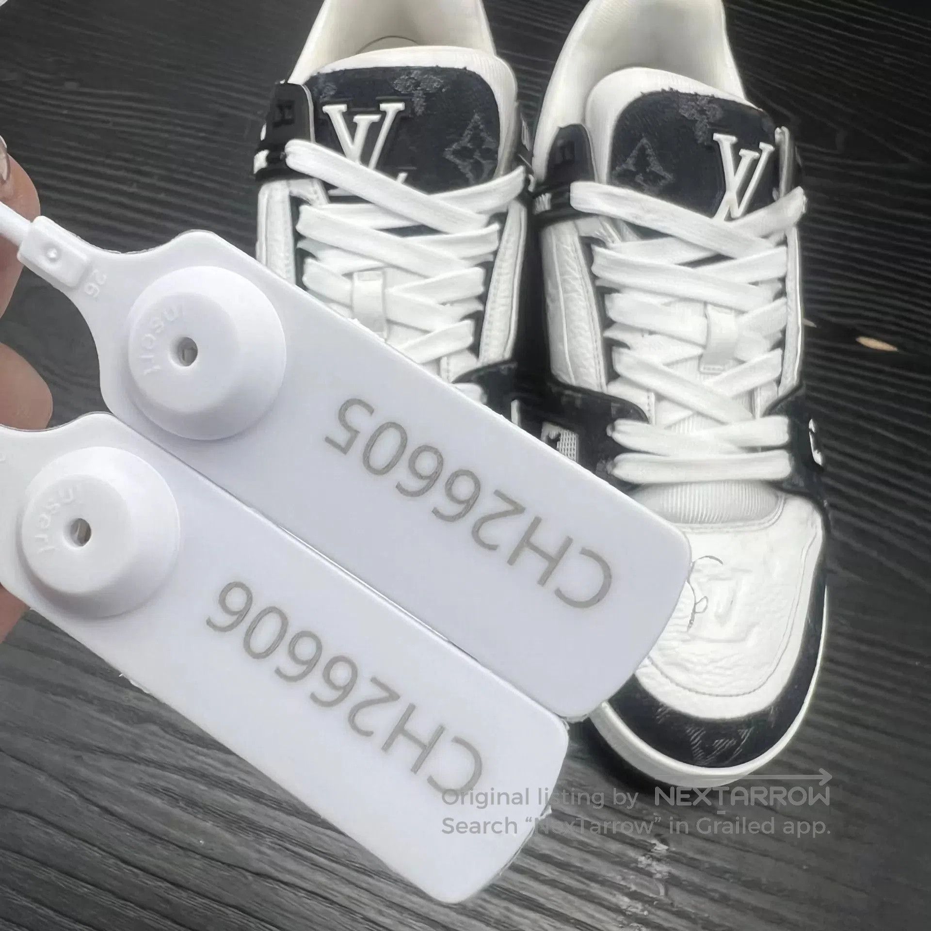 Louis Vuitton Multi-Color Low-Top Sneakers Size 9.5. Size US 9.5 / EU 42-43 - 9 Thumbnail