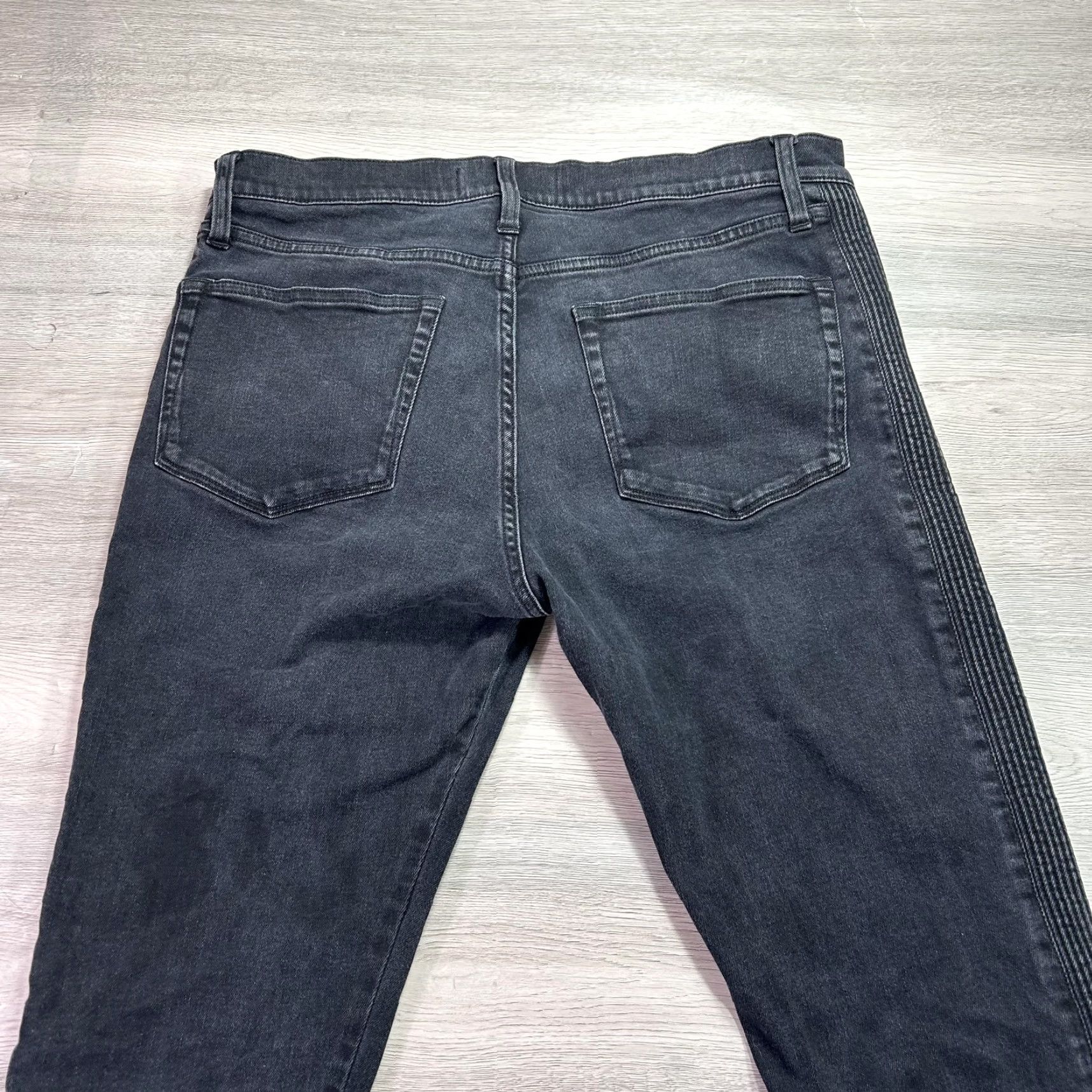 J Brand J Brand Jeans Mens 32x31 Skinny Charcoal Gray Stripe Denim Slim Stretch JB000939 Jeans Mens Size US 32 / EU 48 - 4 Thumbnail
