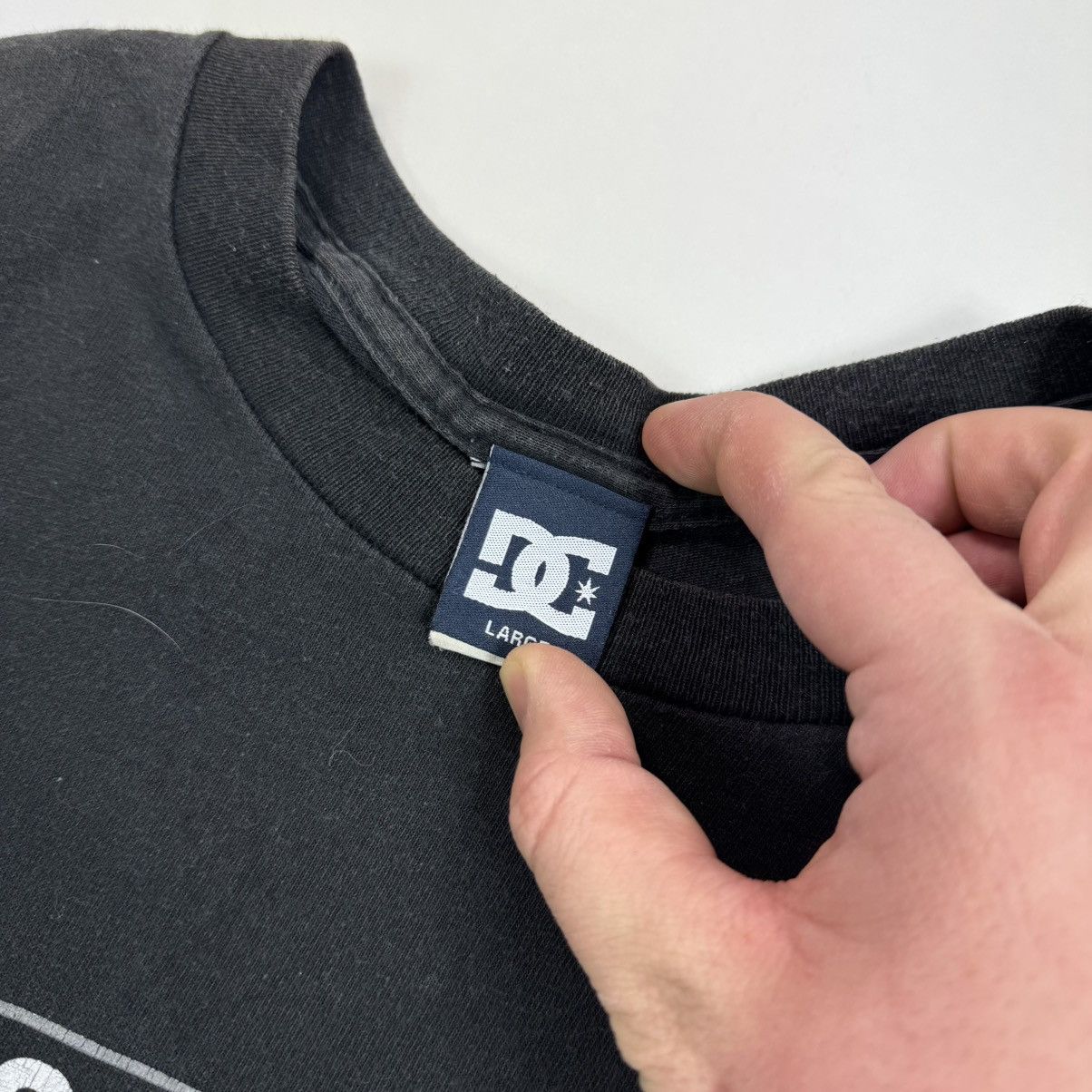DC × Vintage Vintage DC shoe usa Cropped Washed Faded Tee skateboard y2k Size US L / EU 52-54 / 3 - 3 Thumbnail
