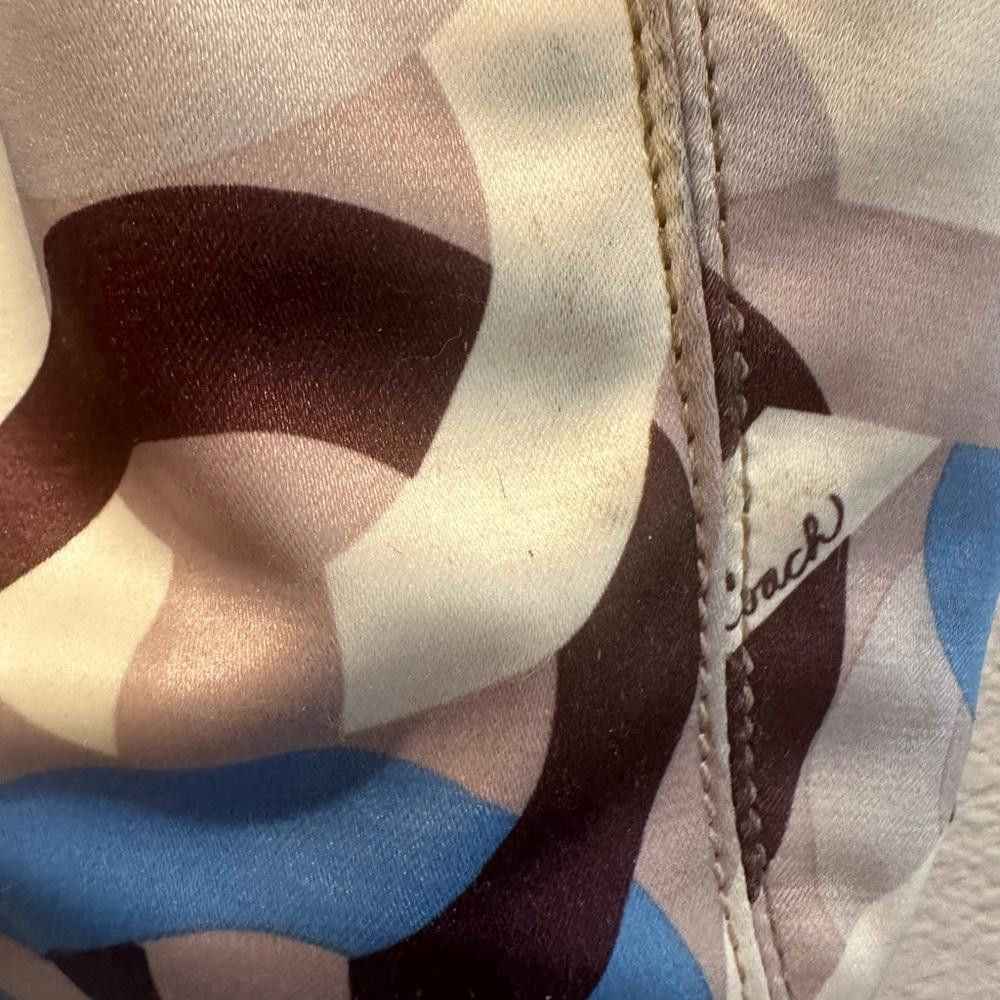 Coach COACH Madison Chain Link Satin Maggie Hobo Blue/Brown Size ONE SIZE - 9 Thumbnail