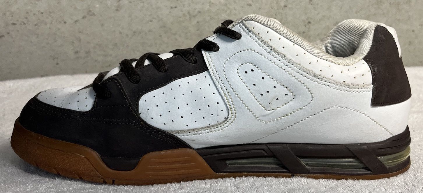 DC 2006 DC Command DGT Brown And White Skate Shoes Size 13 Size US 13 / EU 46 - 5 Thumbnail
