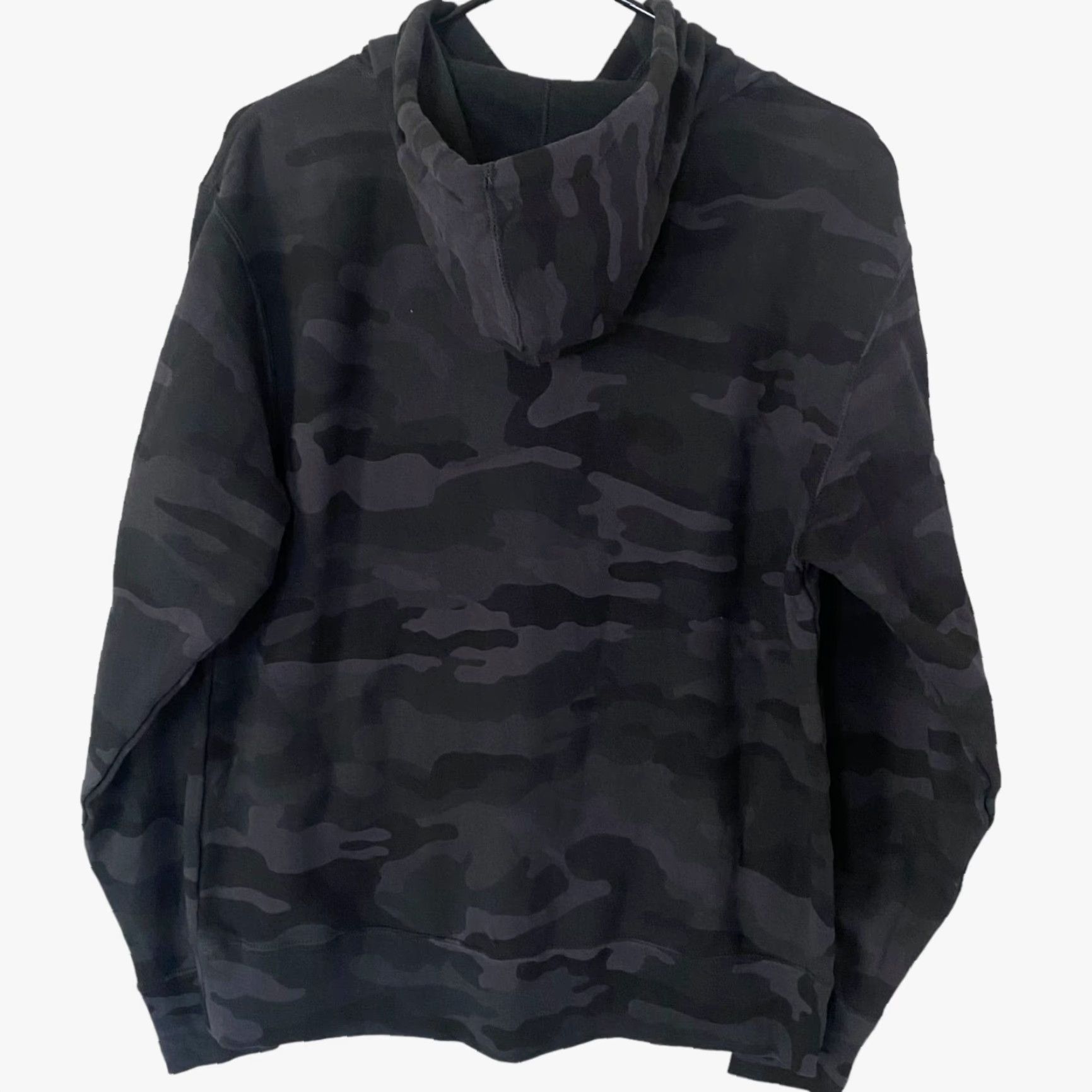 Vintage Independent Trading Company Camo Hoodie Men's Medium Gray Pullover Sweatshirt Size US M / EU 48-50 / 2 - 3 Thumbnail