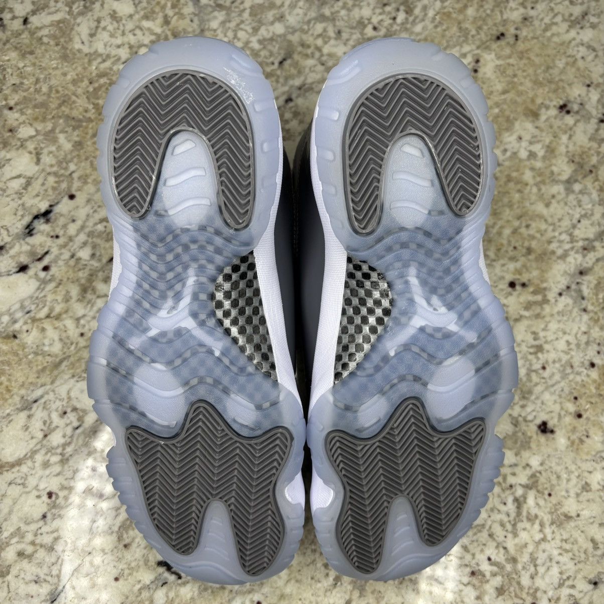 Jordan Brand Size 9.5 - Jordan 11 Retro High Cool Grey 2021 VNDS With Box Size US 9.5 / EU 42-43 - 11 Thumbnail