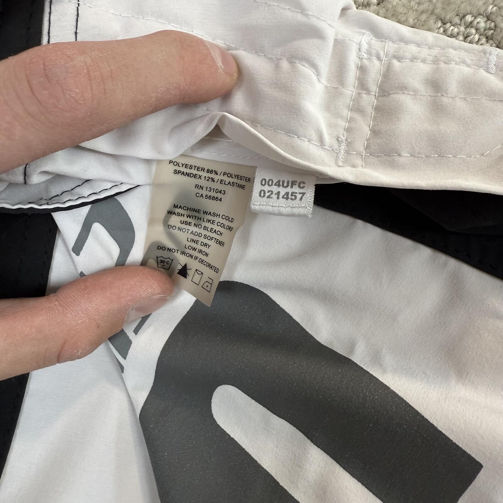 UFC UFC Fight Shorts MMA White Training Shorts Men 32 Size US 32 / EU 48 - 5 Thumbnail